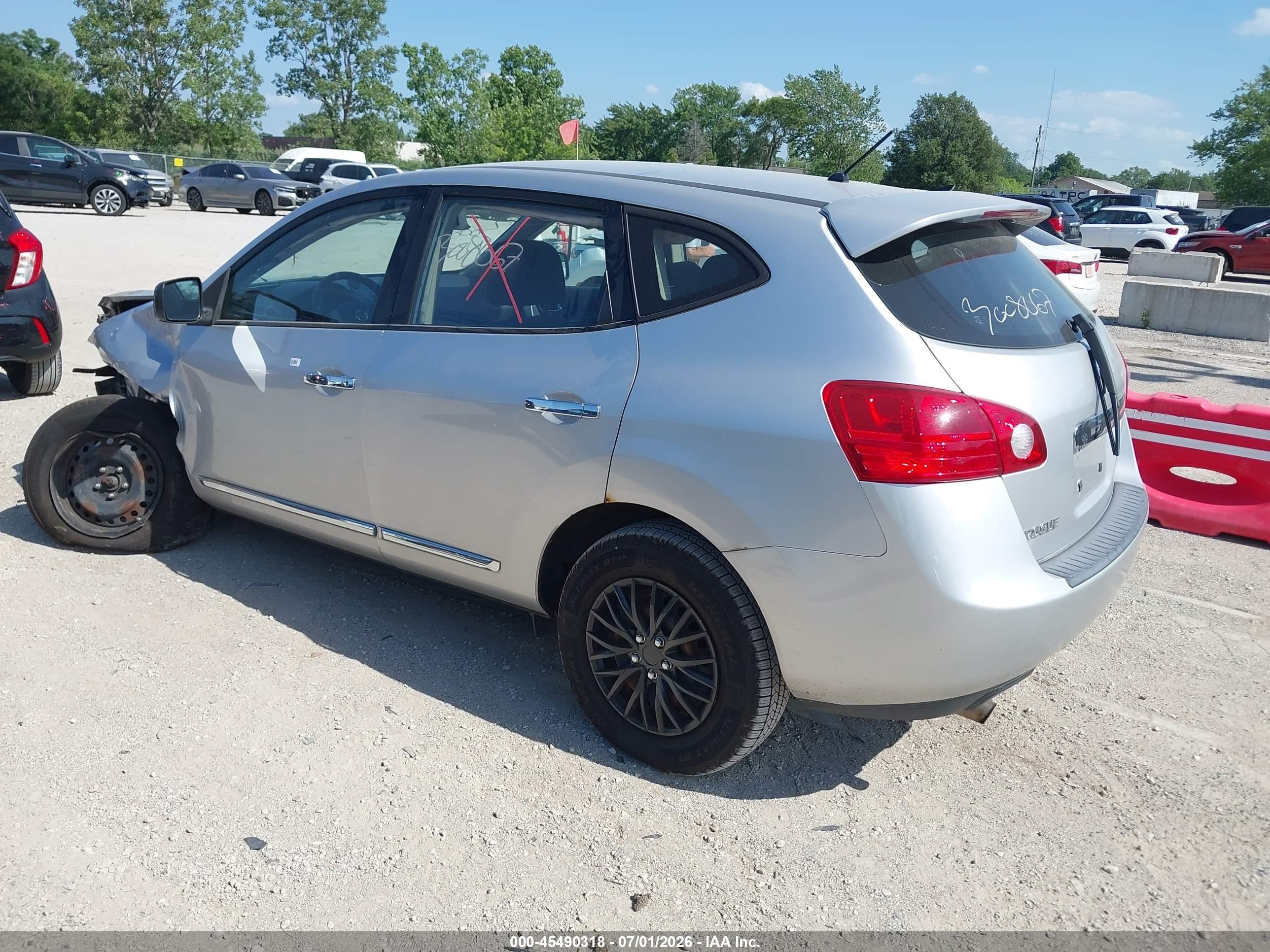 2011 Nissan Rogue S Silver vin: JN8AS5MT0BW173554