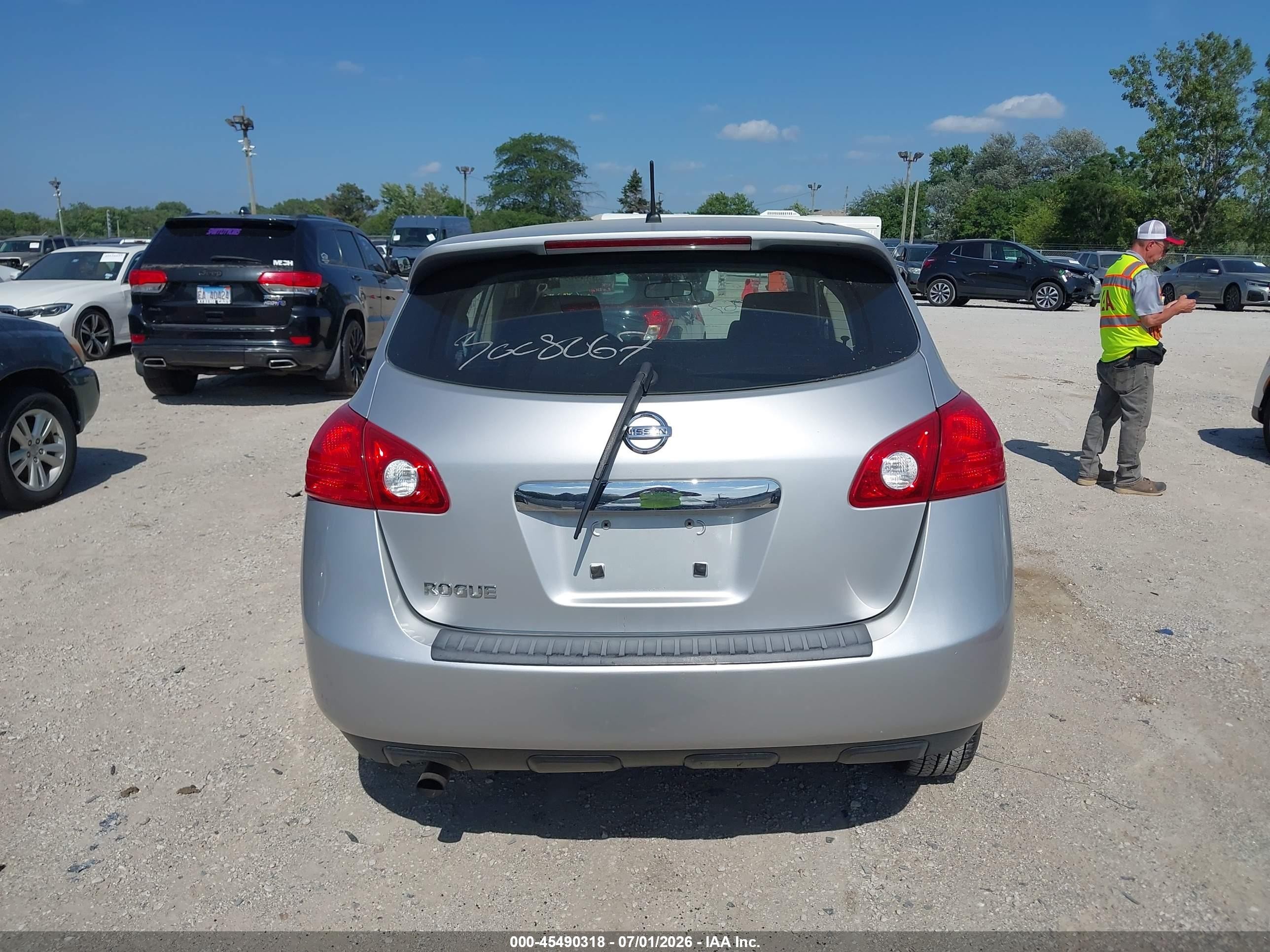 2011 Nissan Rogue S Silver vin: JN8AS5MT0BW173554