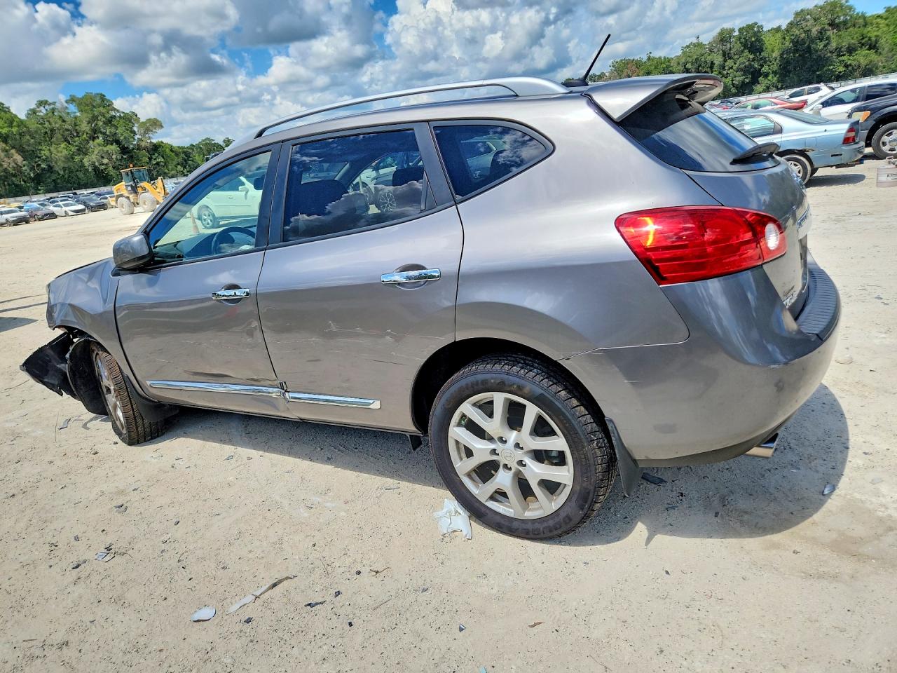 2011 Nissan Rogue S Silver vin: JN8AS5MT0BW577552