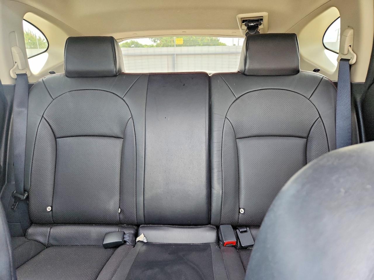 2012 Nissan Rogue S White vin: JN8AS5MT0CW265068