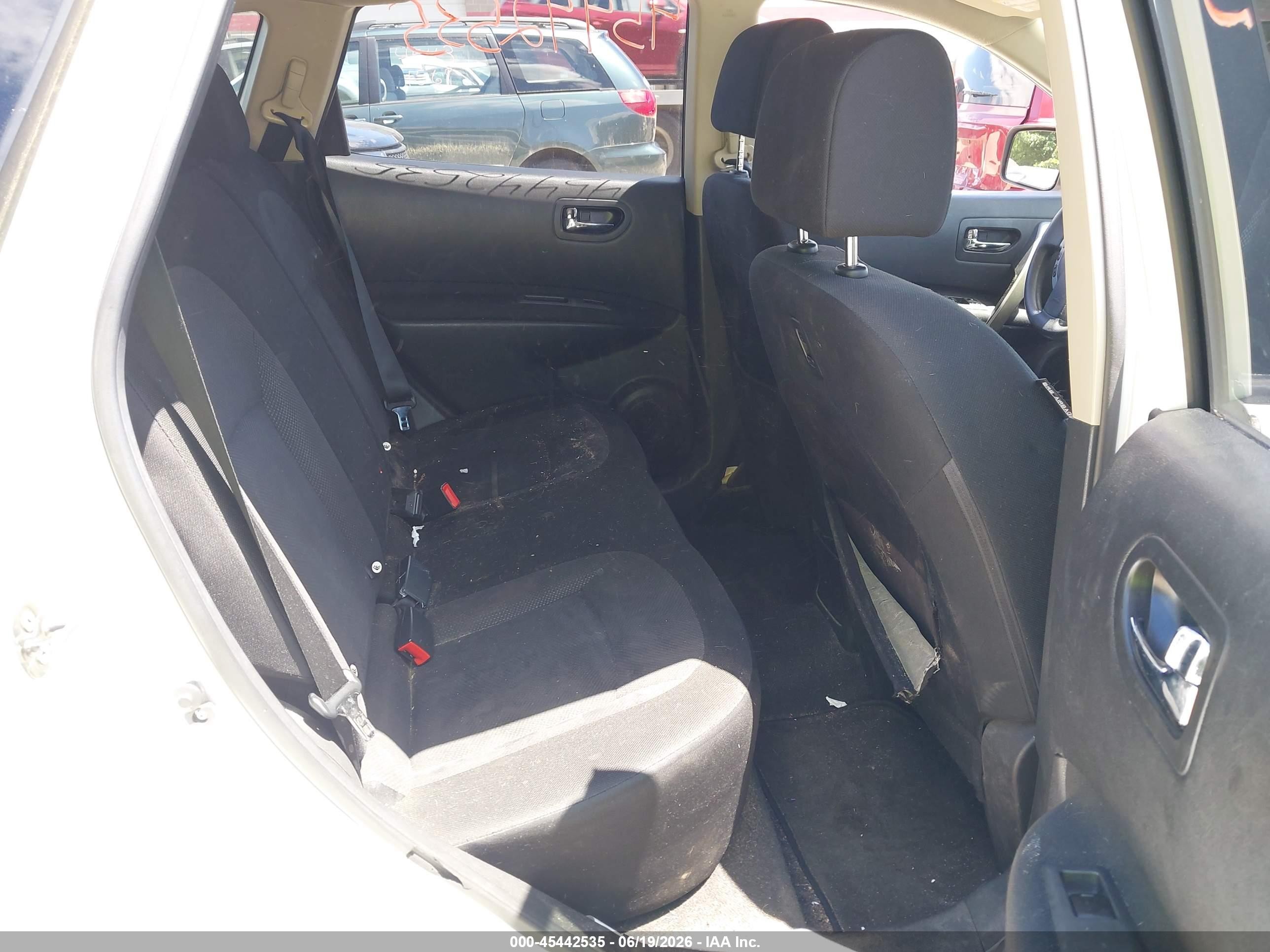 2012 Nissan Rogue S White vin: JN8AS5MT0CW296028