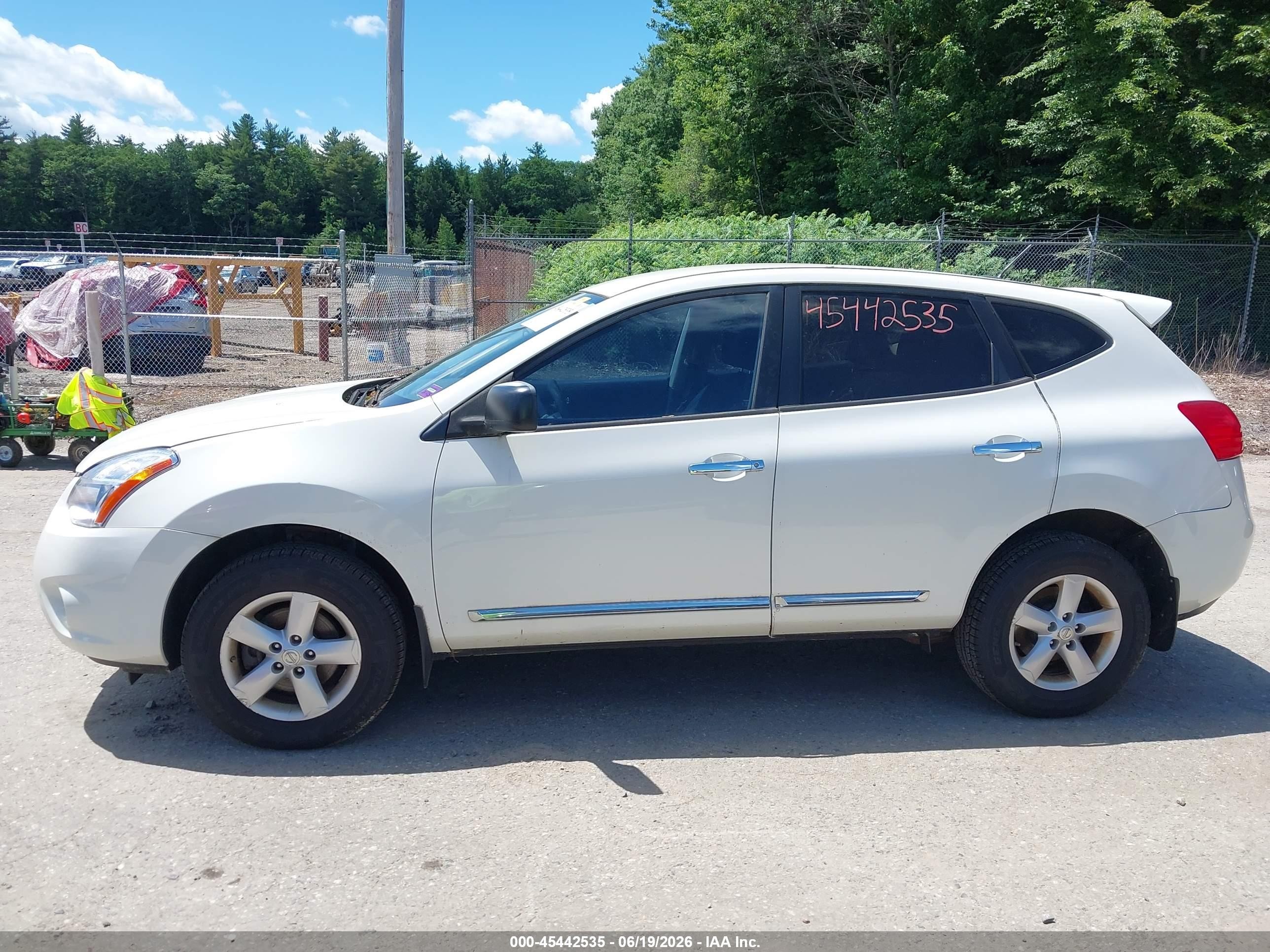2012 Nissan Rogue S White vin: JN8AS5MT0CW296028