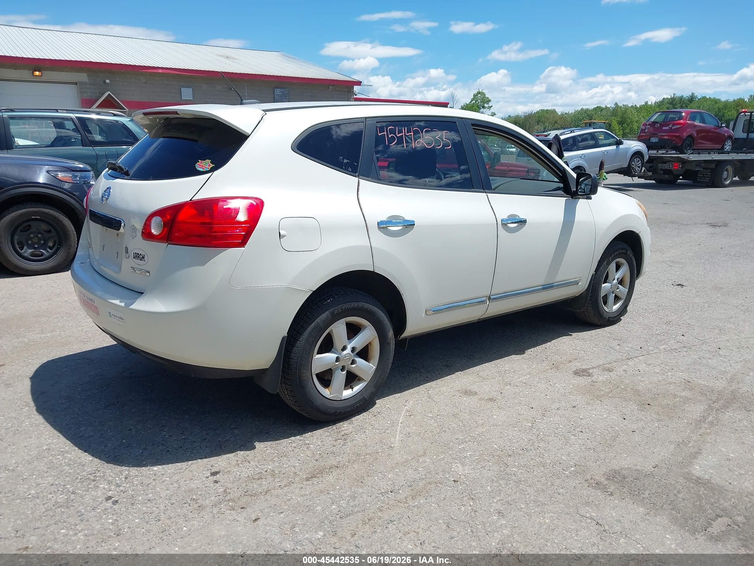 2012 Nissan Rogue S White vin: JN8AS5MT0CW296028