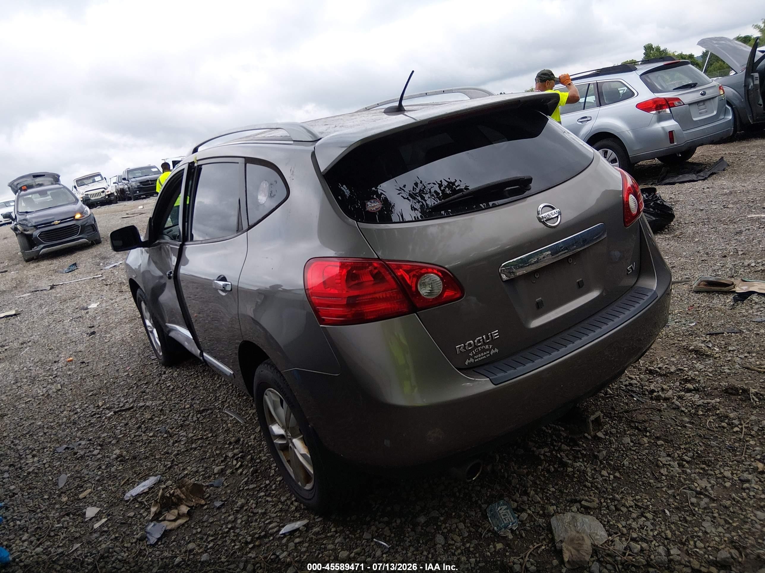 2012 Nissan Rogue Sv Tan vin: JN8AS5MT0CW614567