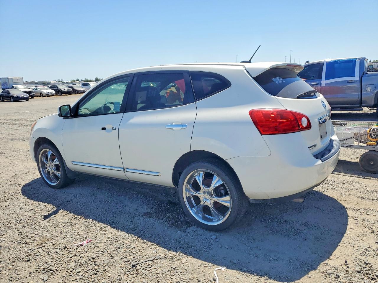 2013 Nissan Rogue S White vin: JN8AS5MT0DW004878