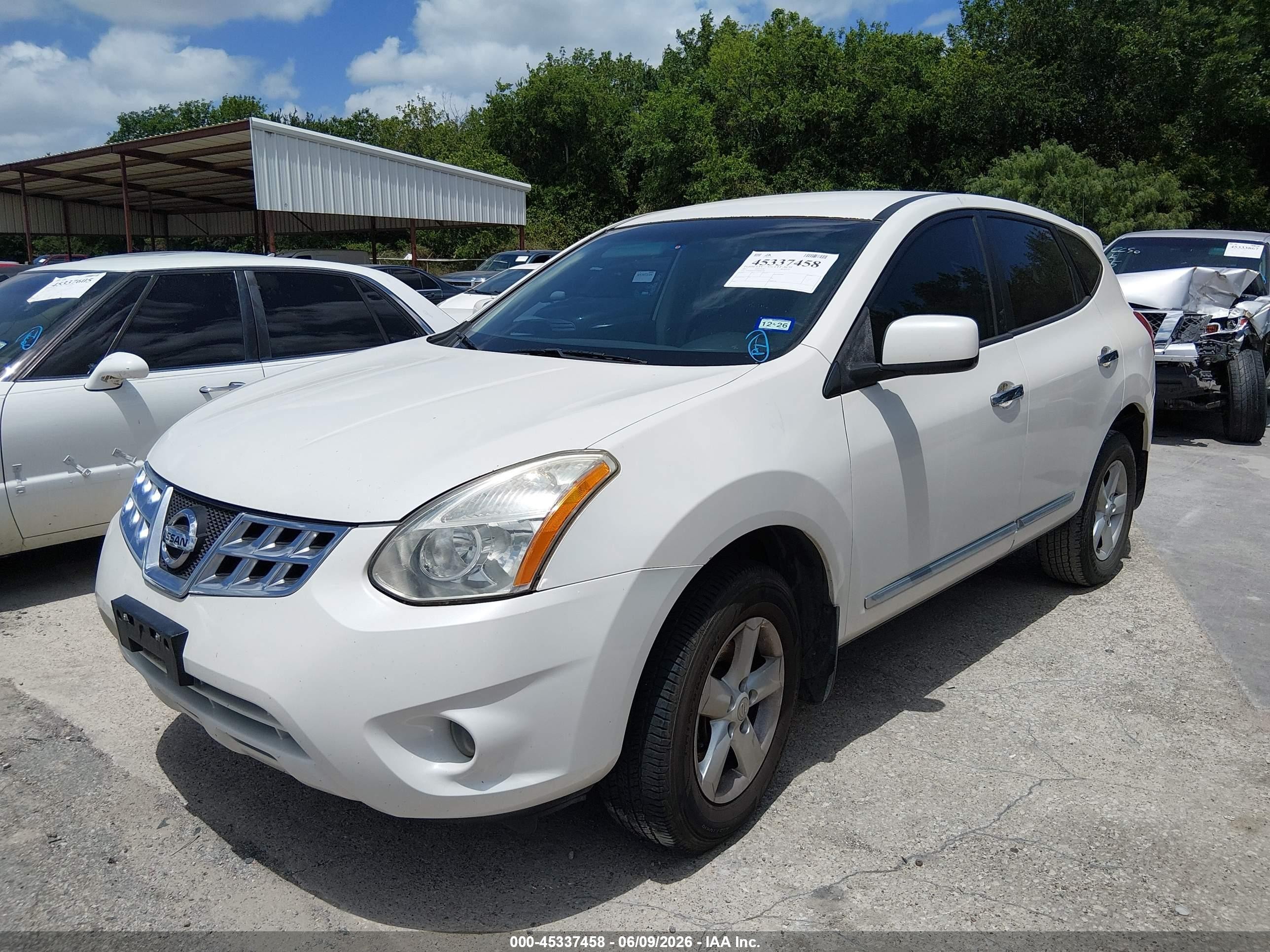 2013 Nissan Rogue S Кремовый vin: JN8AS5MT0DW033118