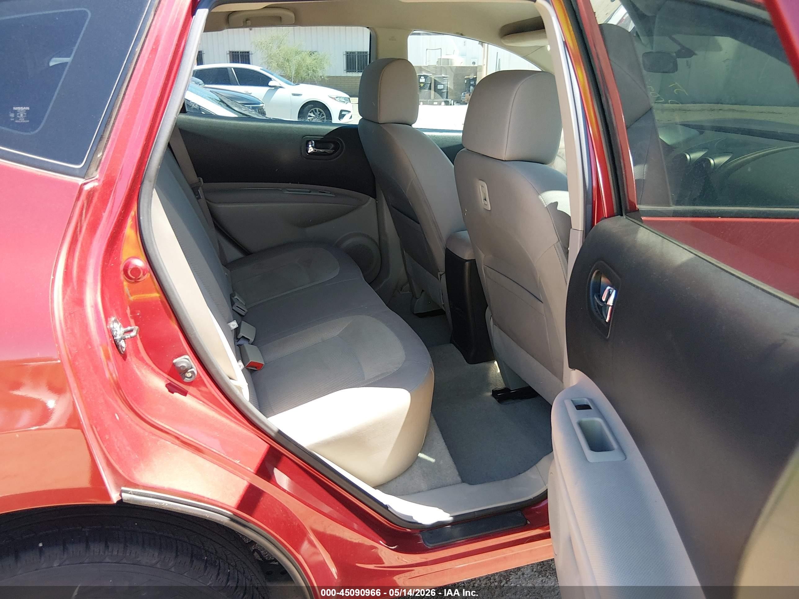 2013 Nissan Rogue S Красный vin: JN8AS5MT0DW034141