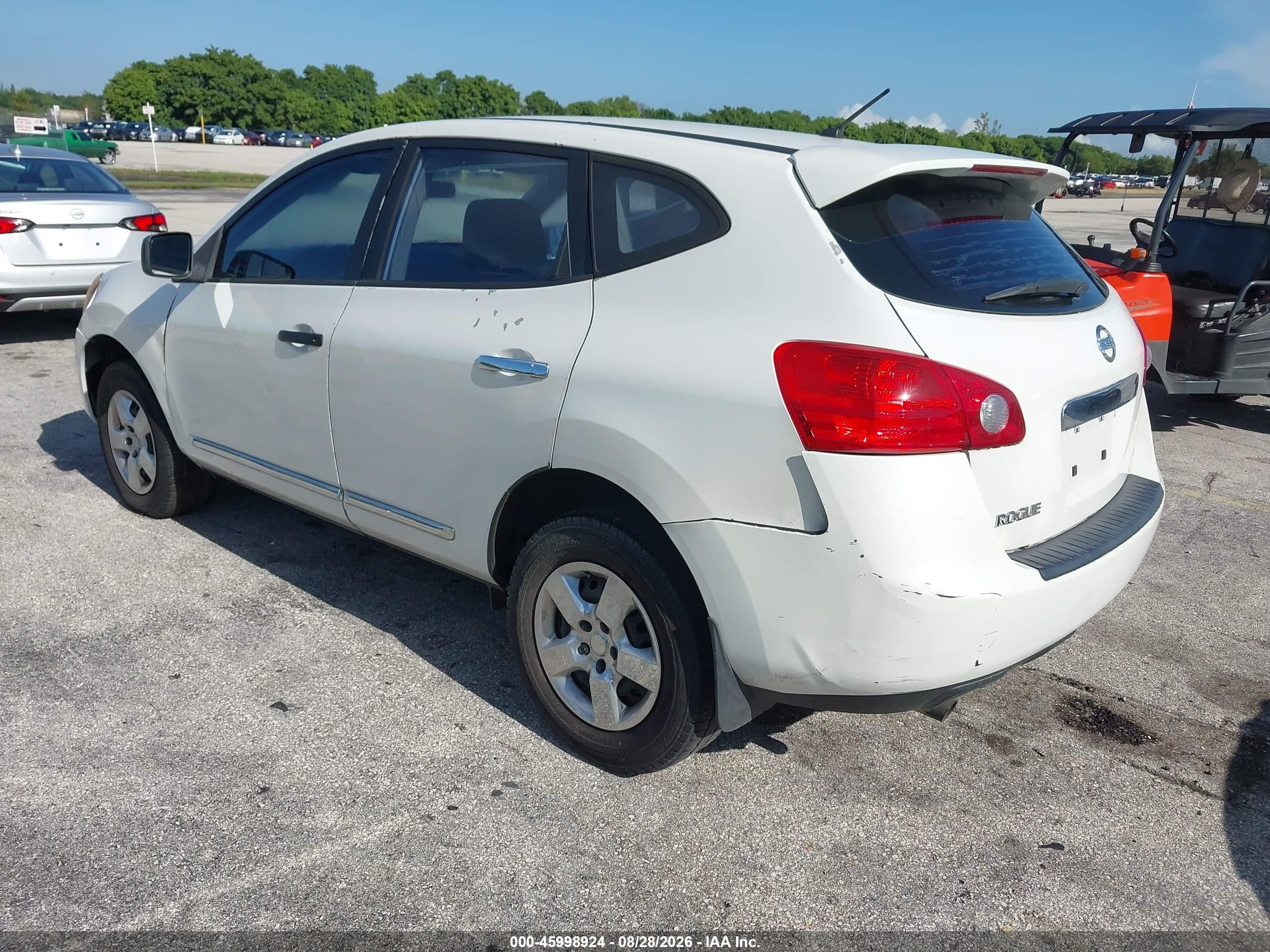 2013 Nissan Rogue S White vin: JN8AS5MT0DW038884