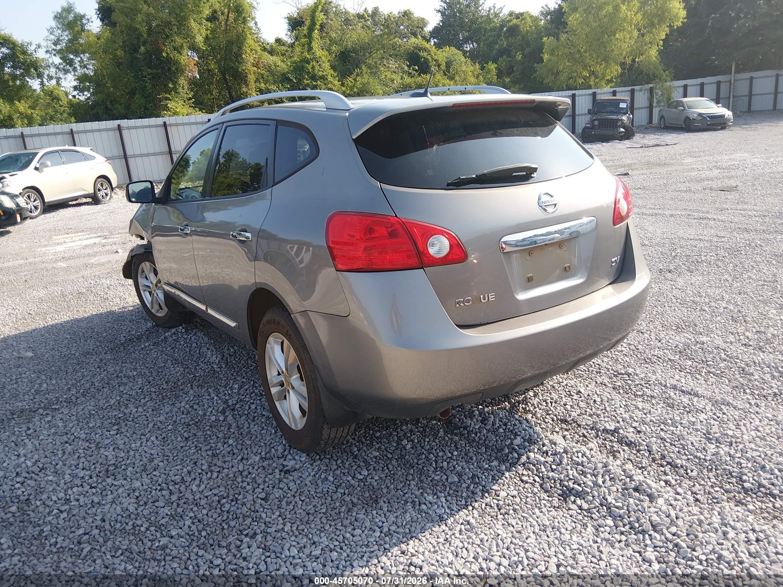 2013 Nissan Rogue Sv Silver vin: JN8AS5MT0DW502871