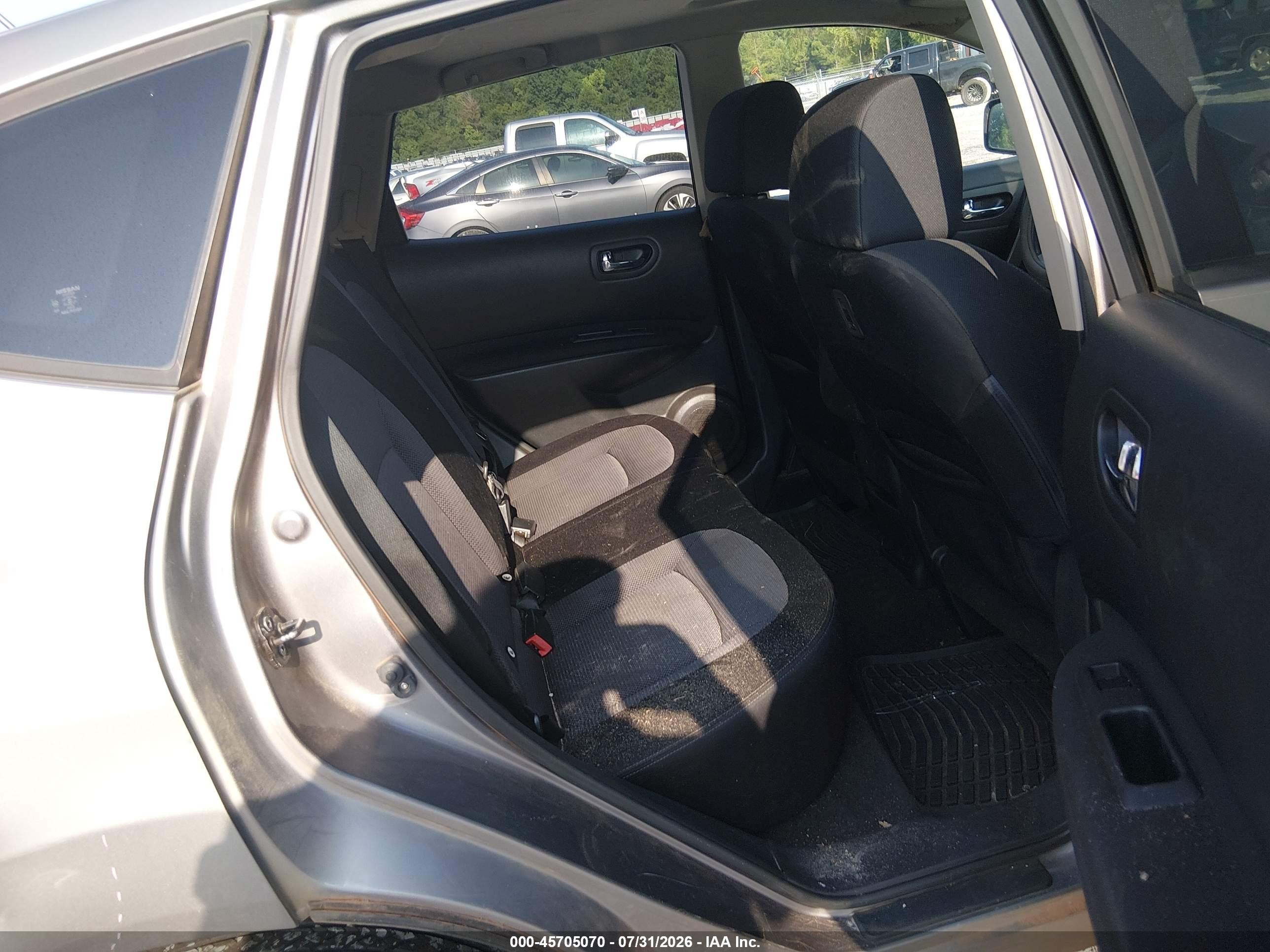 2013 Nissan Rogue Sv Silver vin: JN8AS5MT0DW502871