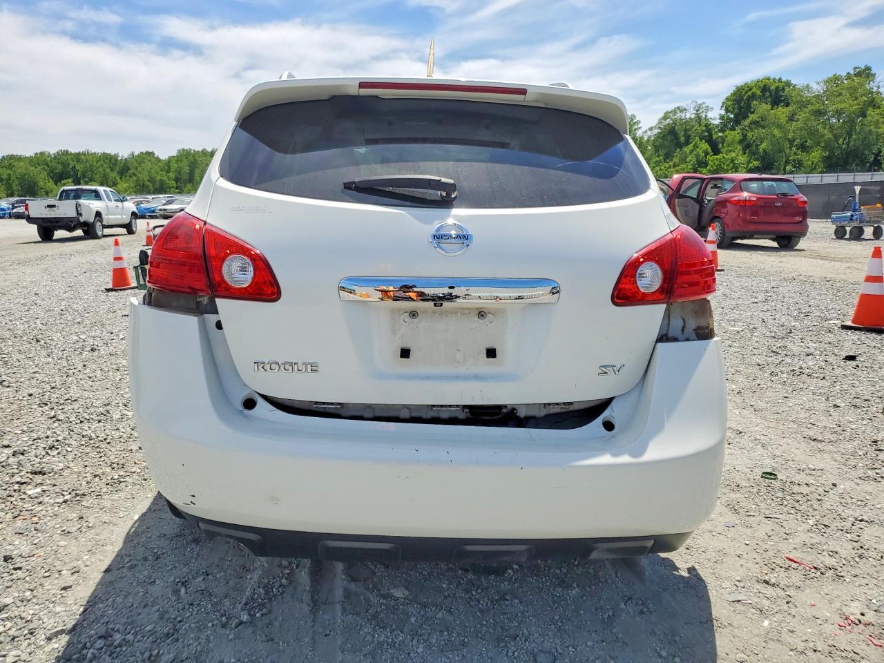 2013 Nissan Rogue S White vin: JN8AS5MT0DW513577