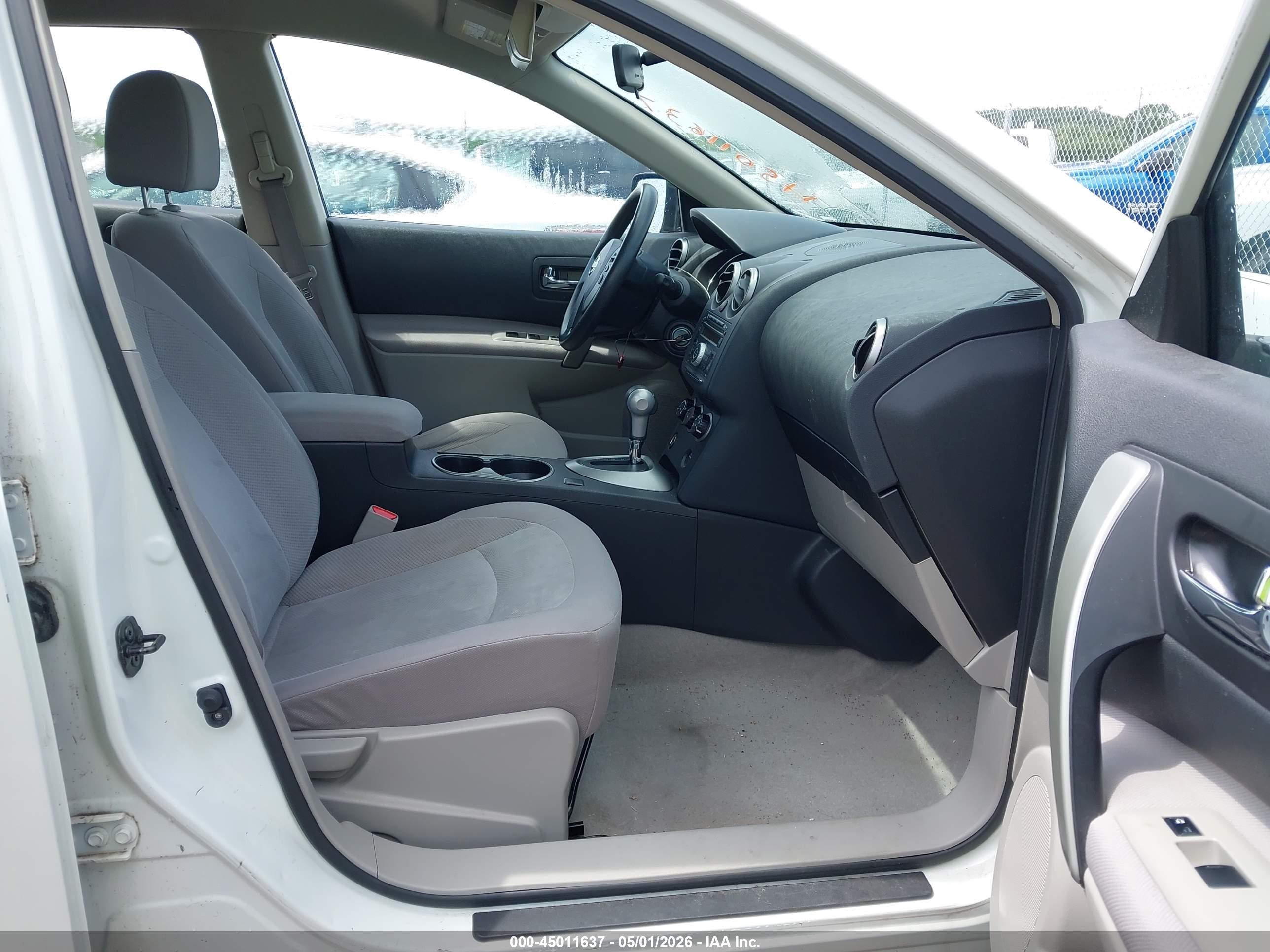 2013 Nissan Rogue S White vin: JN8AS5MT0DW517600