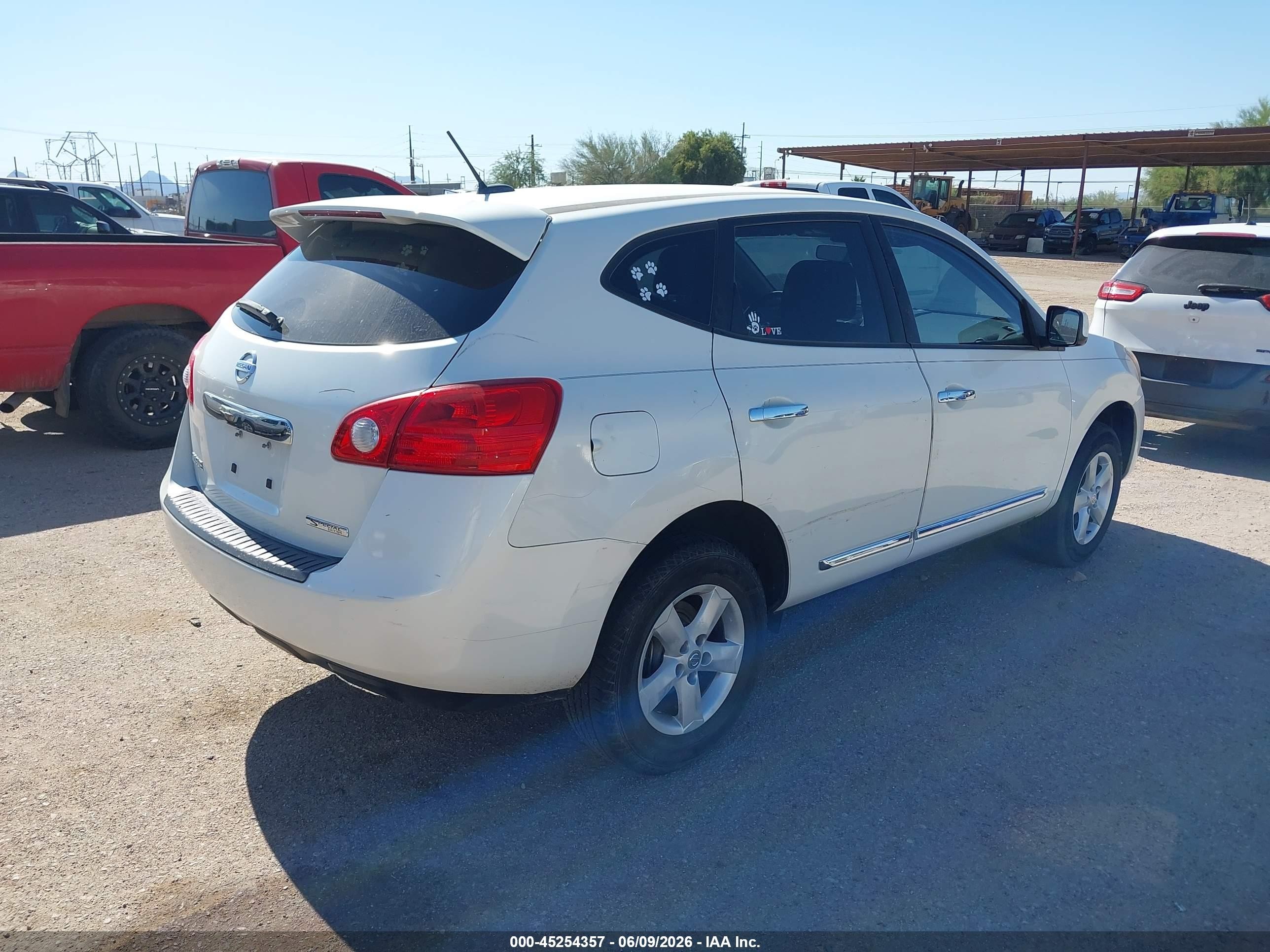 2013 Nissan Rogue S Белый vin: JN8AS5MT0DW522814