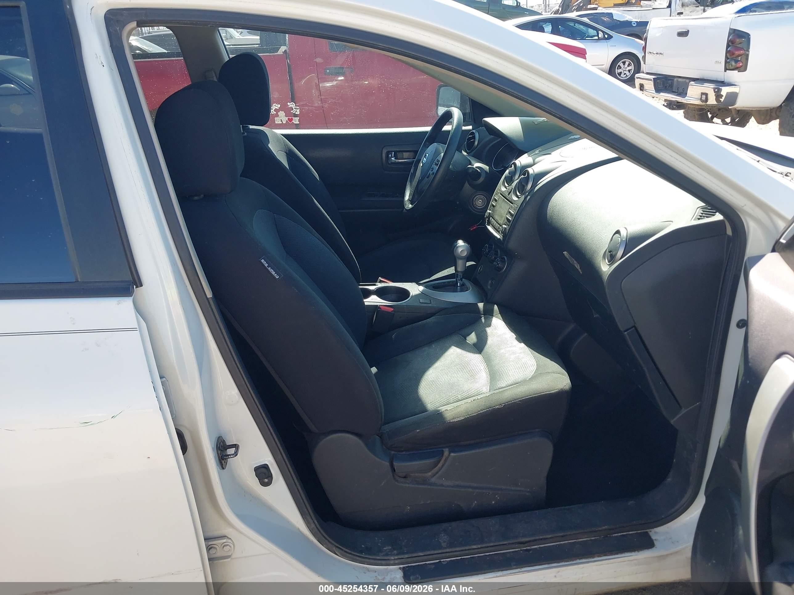 2013 Nissan Rogue S Белый vin: JN8AS5MT0DW522814
