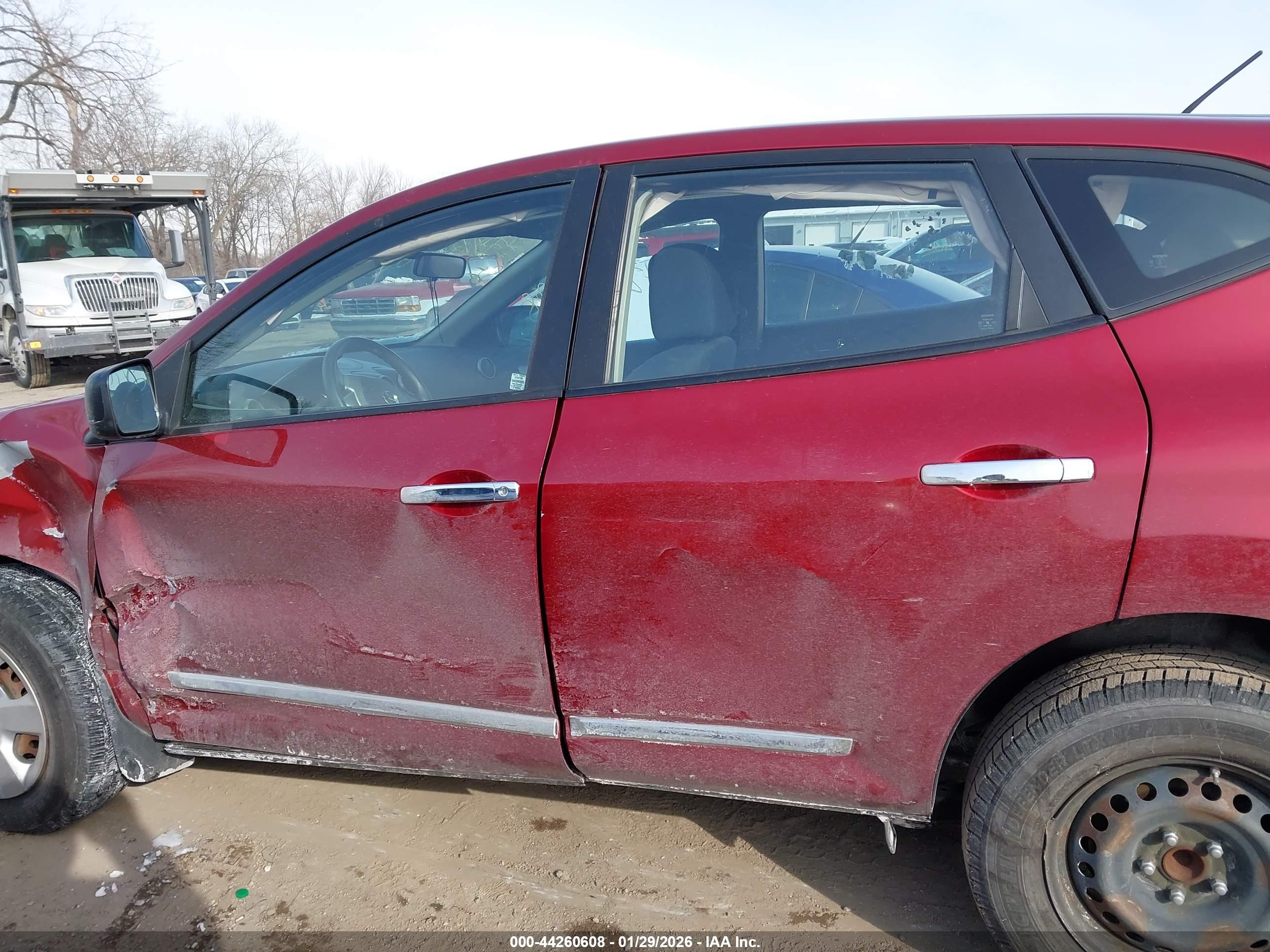 2013 Nissan Rogue S Red vin: JN8AS5MT0DW553545
