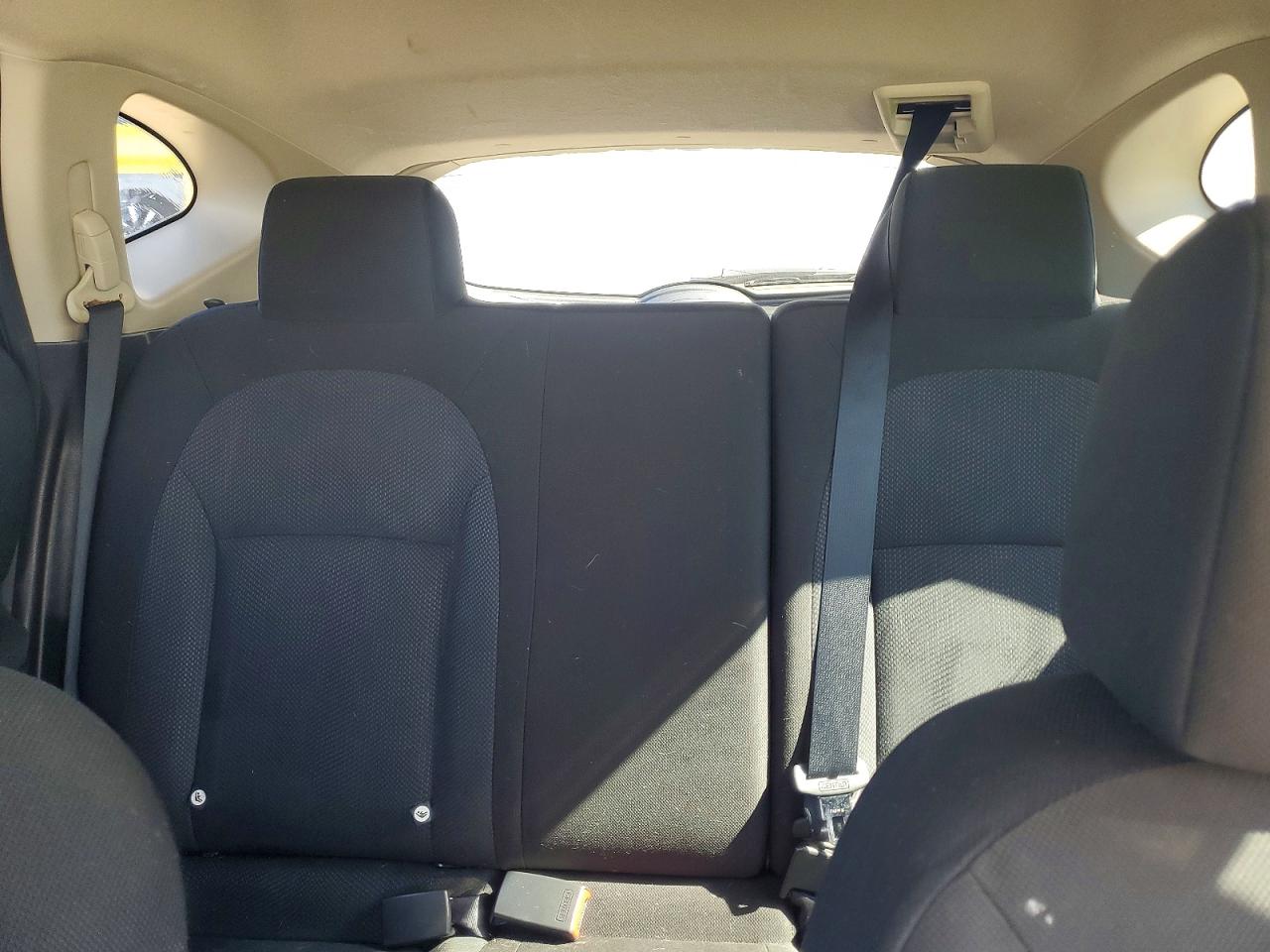 2014 Nissan Rogue Select S Silver vin: JN8AS5MT0EW610859