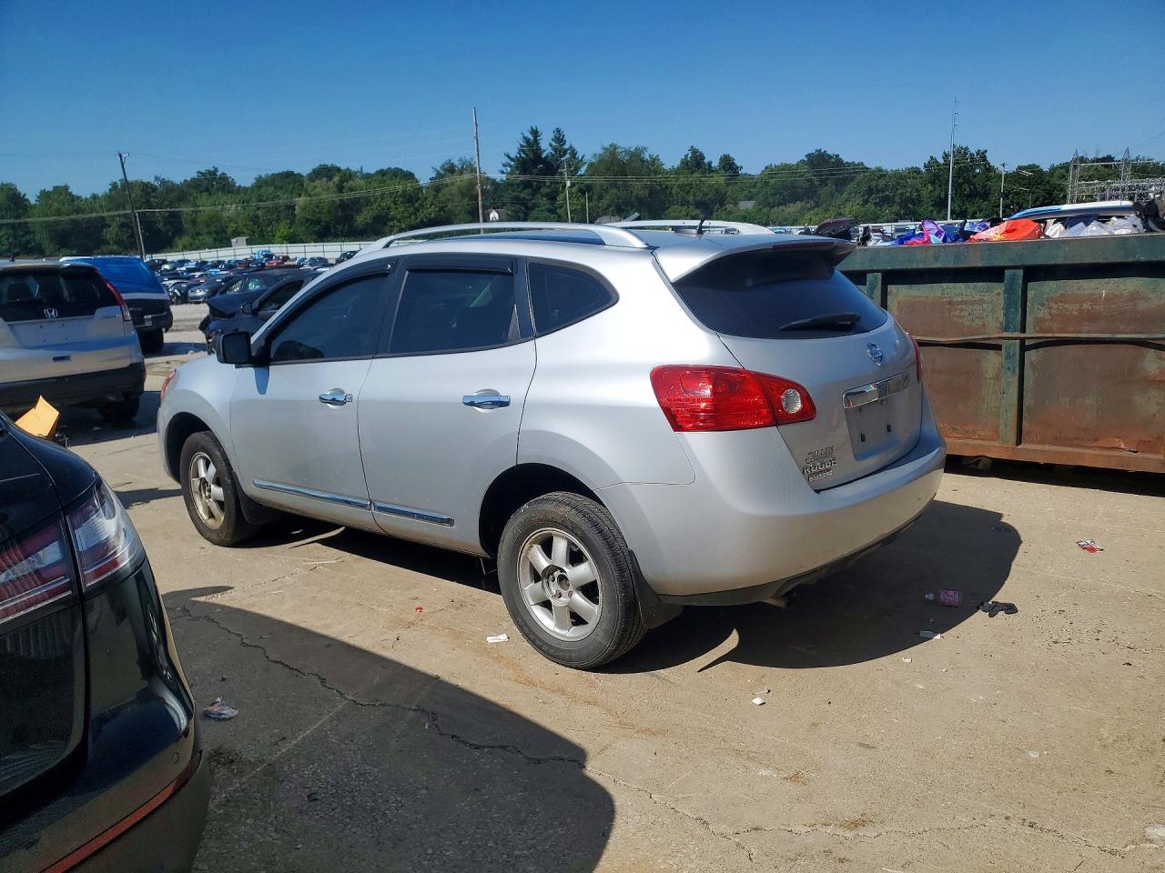 2014 Nissan Rogue Select S Silver vin: JN8AS5MT0EW610859