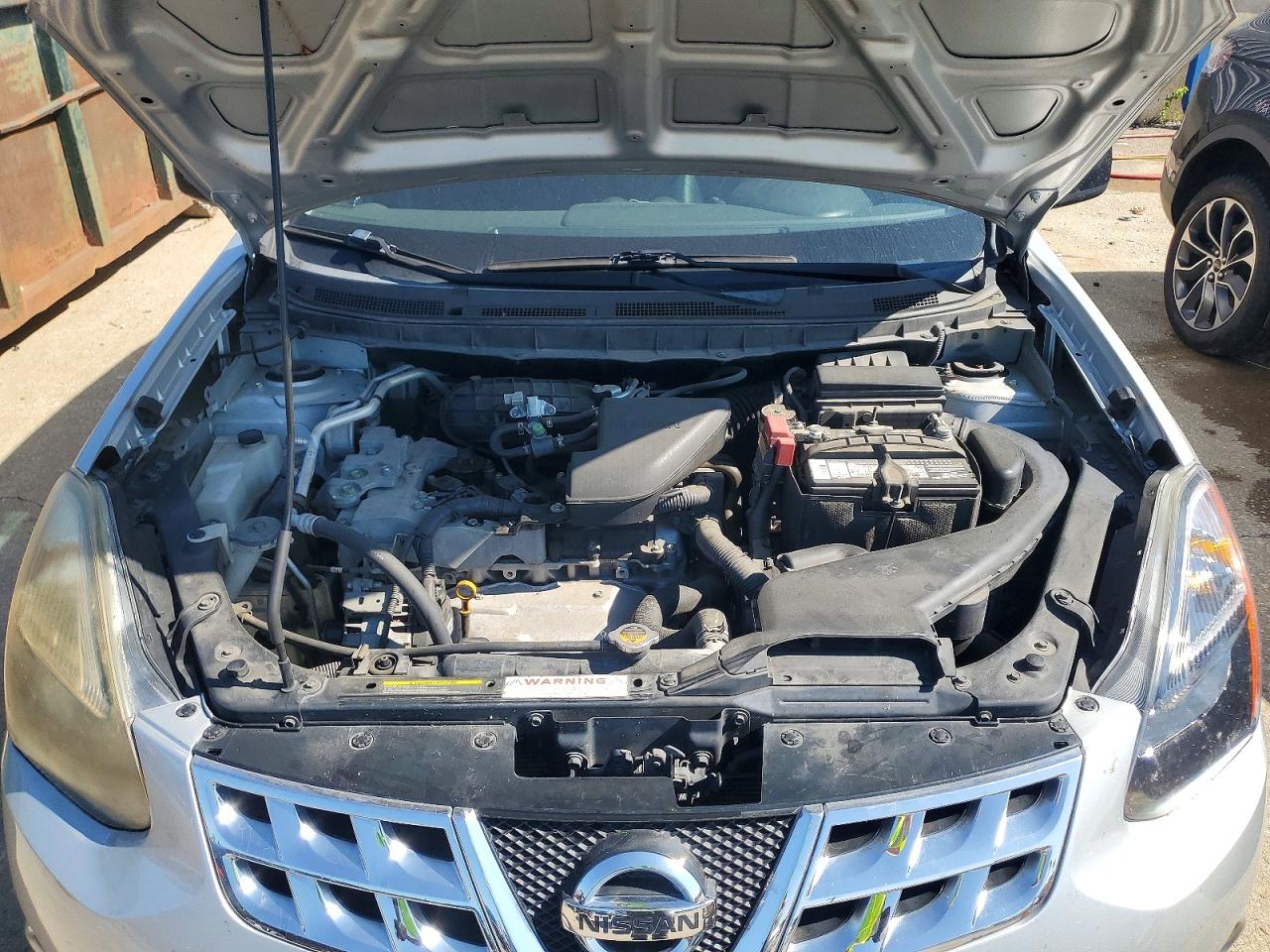 2014 Nissan Rogue Select S Silver vin: JN8AS5MT0EW610859