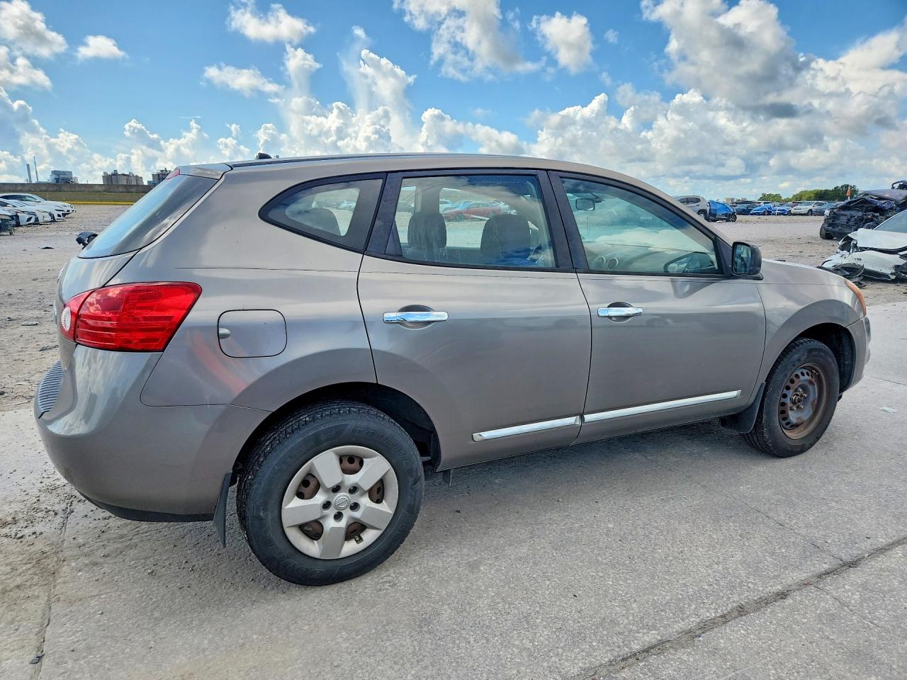 2014 Nissan Rogue Select S Серый vin: JN8AS5MT0EW617696