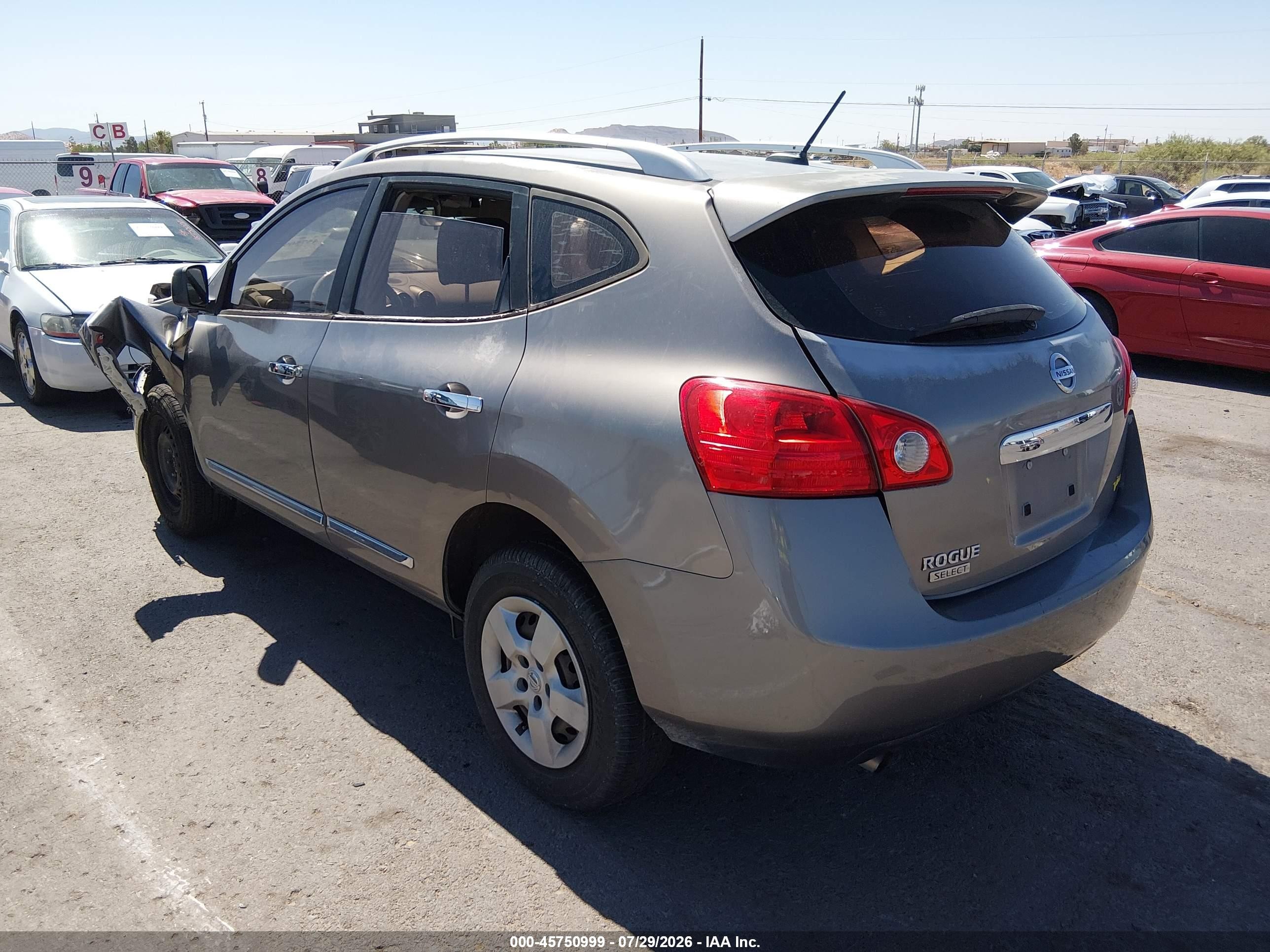2015 Nissan Rogue Select S Silver vin: JN8AS5MT0FW152743