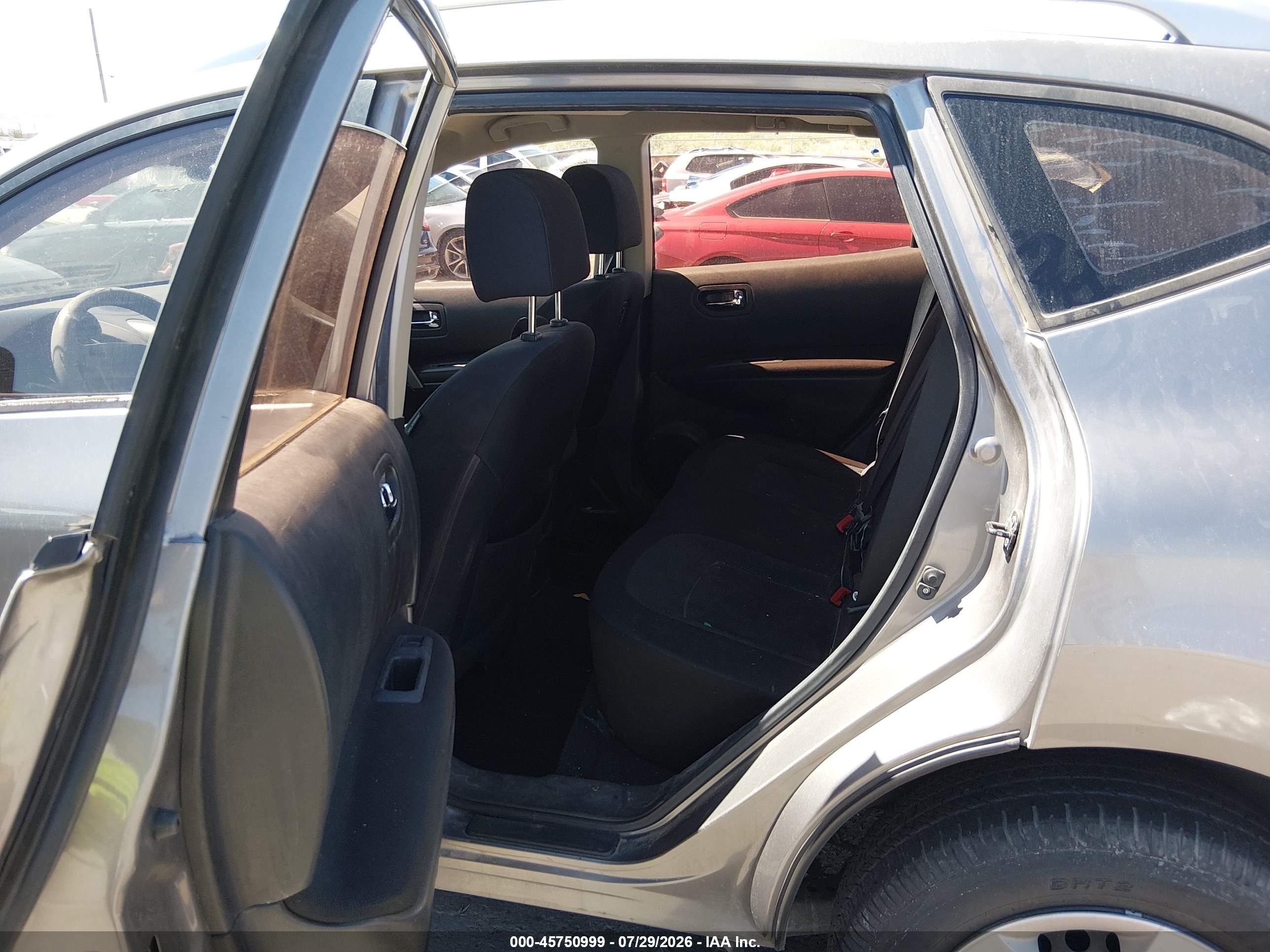2015 Nissan Rogue Select S Silver vin: JN8AS5MT0FW152743