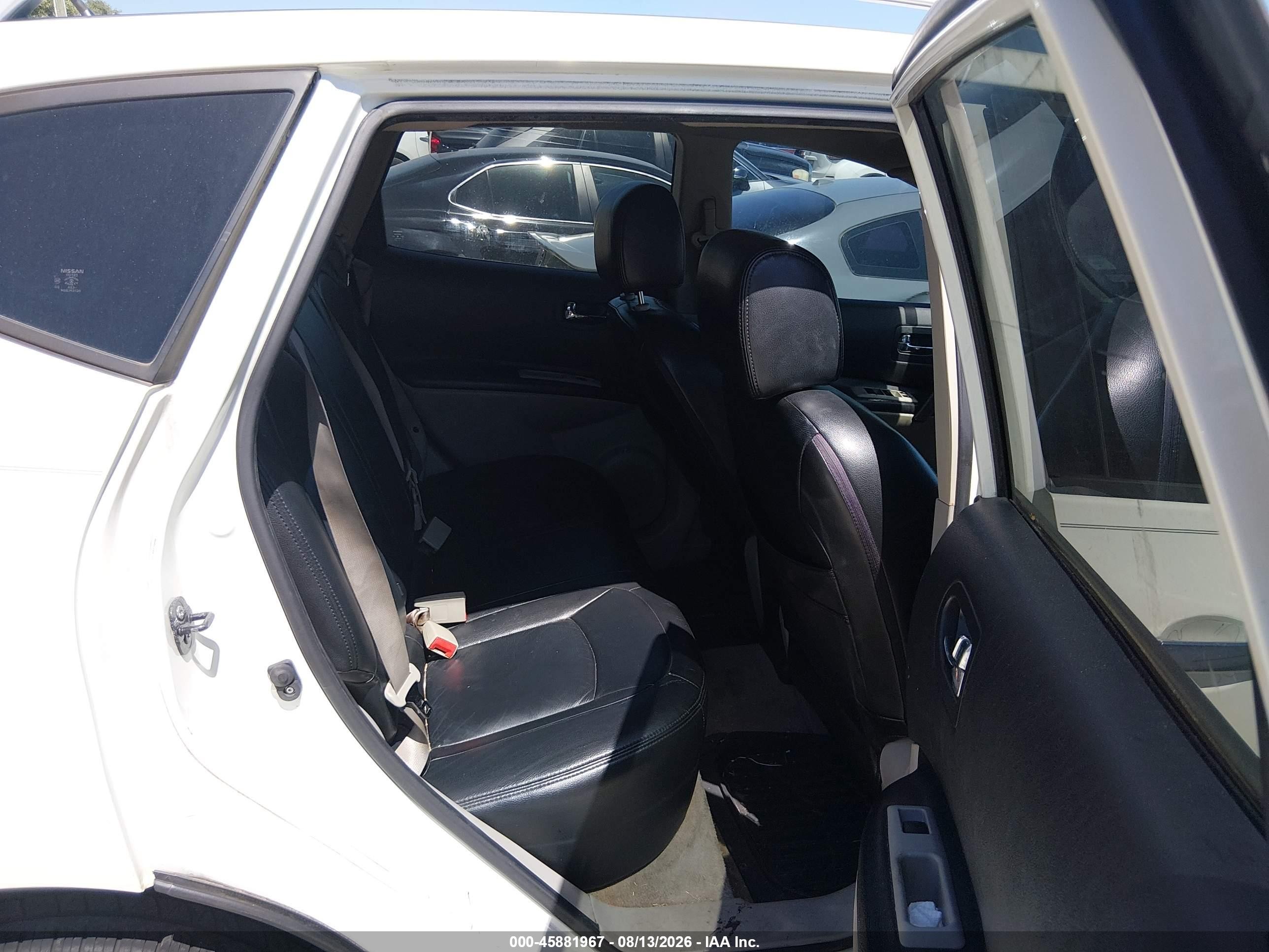 2015 Nissan Rogue Select S White vin: JN8AS5MT0FW161362