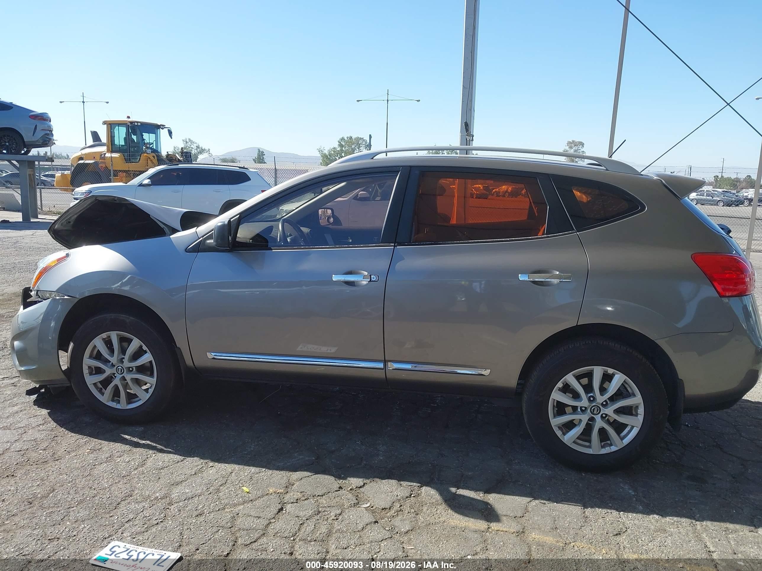 2015 Nissan Rogue Select S Gold vin: JN8AS5MT0FW651896