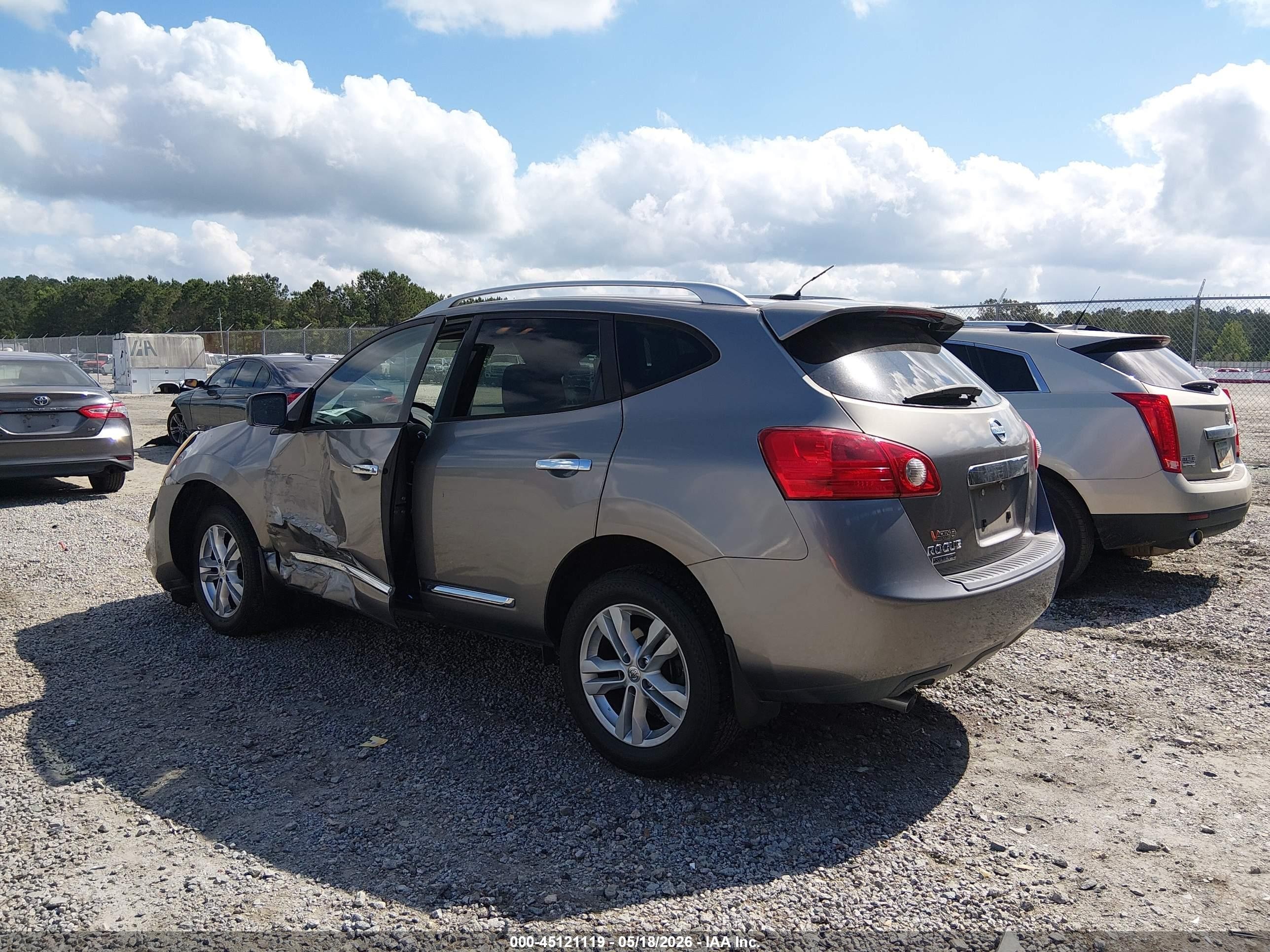 2015 Nissan Rogue Select S Серый vin: JN8AS5MT0FW659271