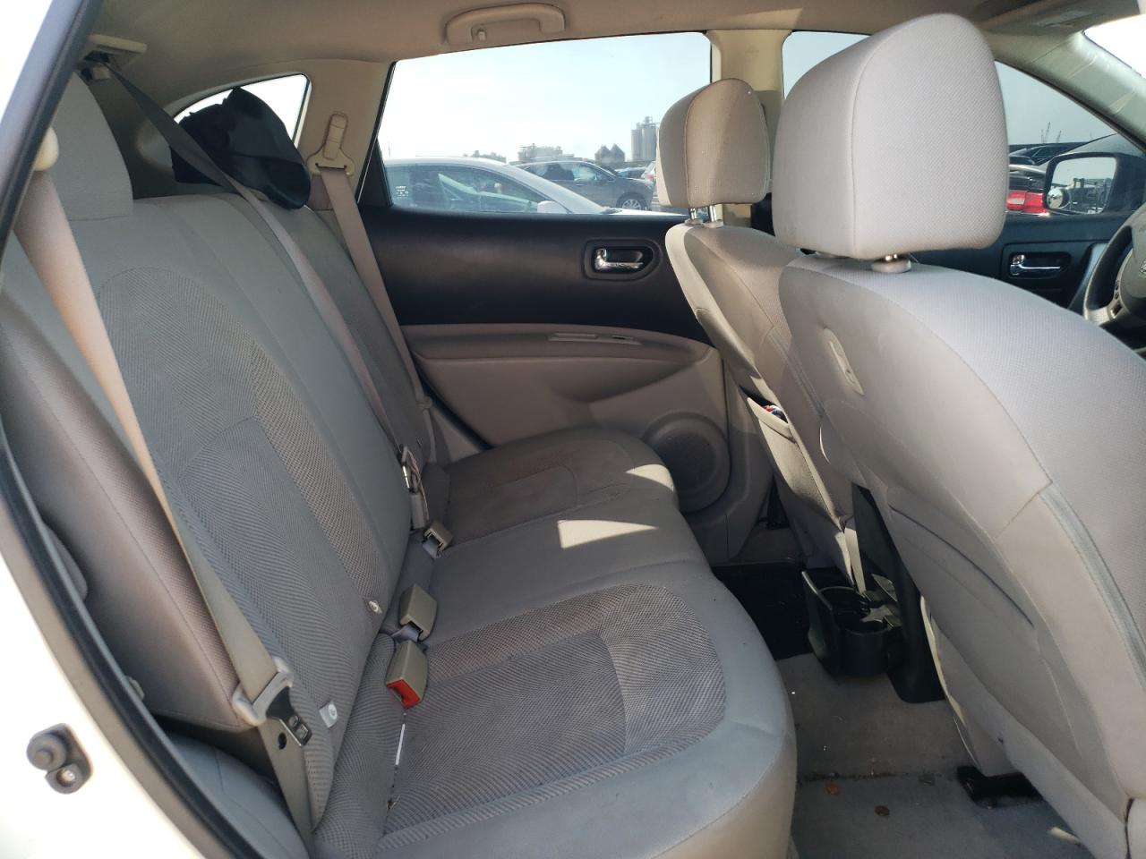 2015 Nissan Rogue Select S White vin: JN8AS5MT0FW668083