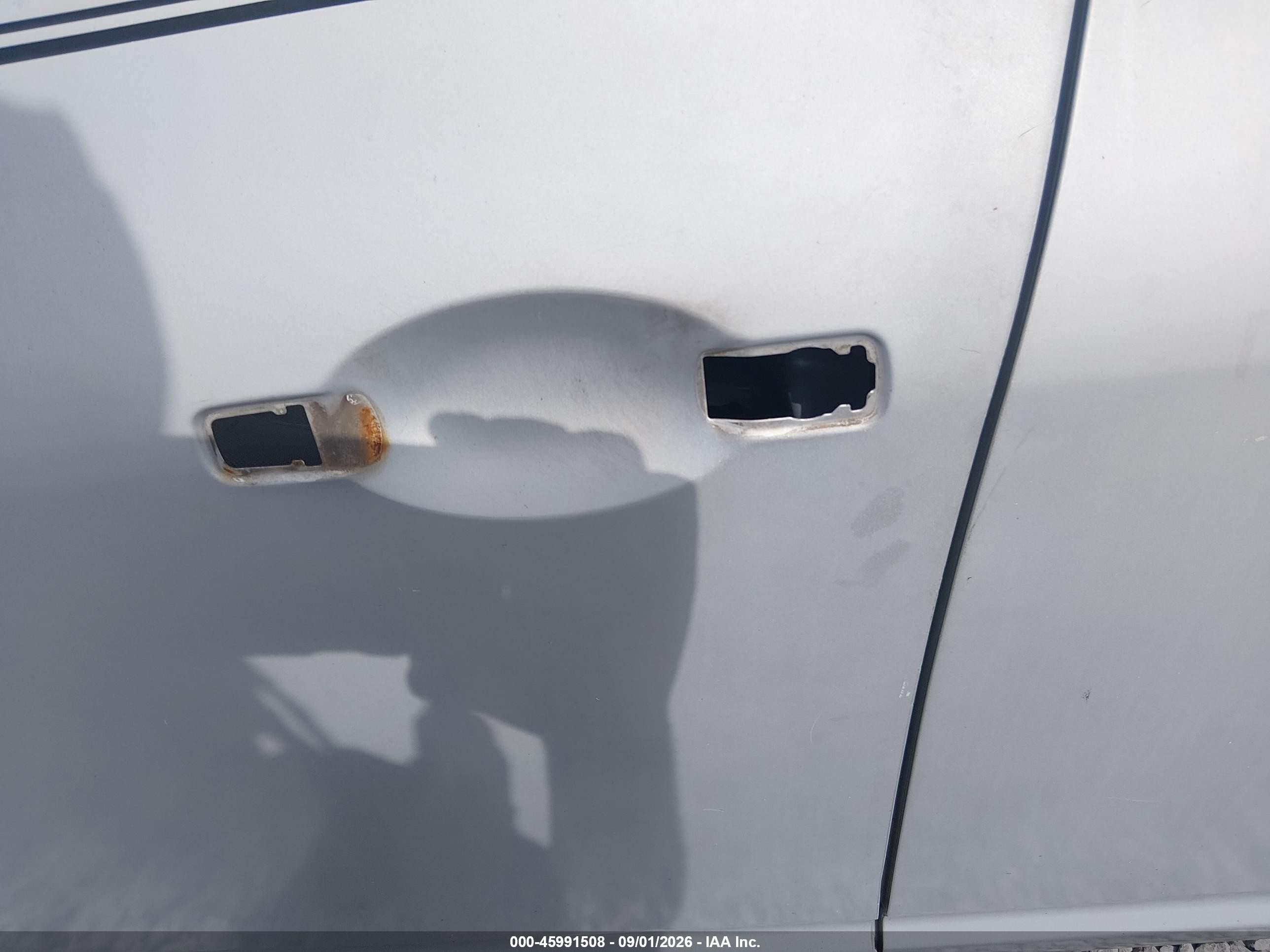 2010 Nissan Rogue S Silver vin: JN8AS5MT1AW022222