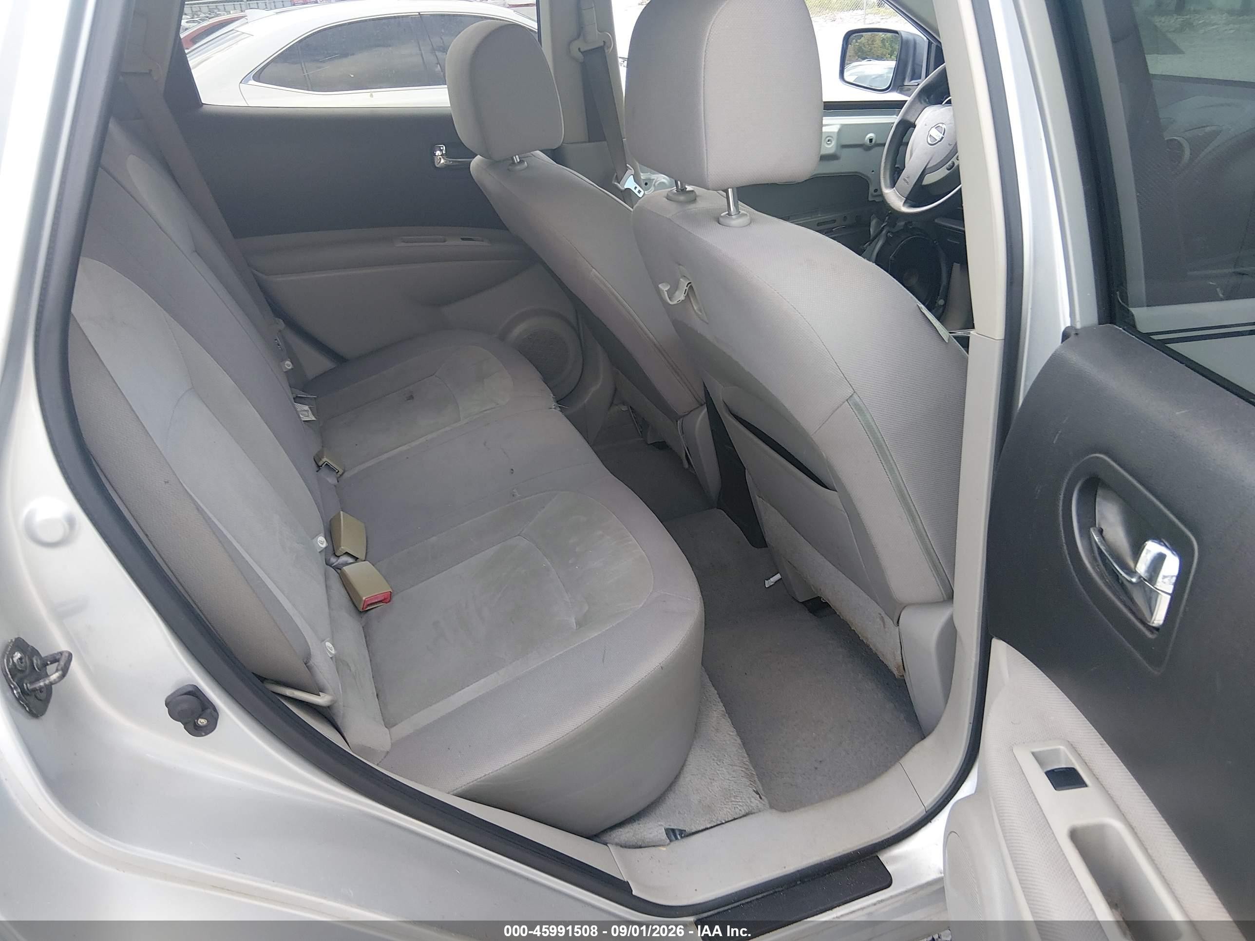 2010 Nissan Rogue S Silver vin: JN8AS5MT1AW022222