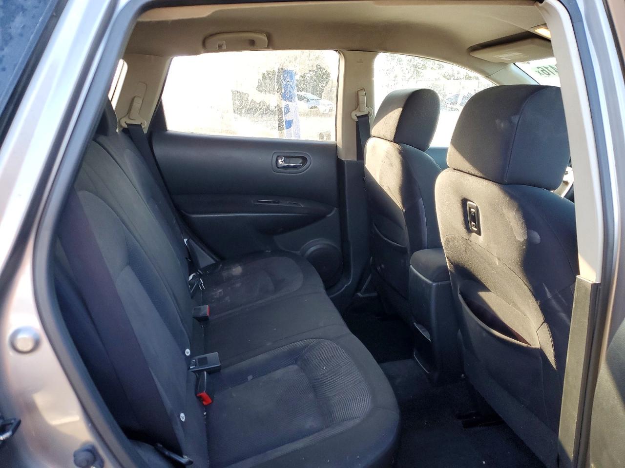 2011 Nissan Rogue S Silver vin: JN8AS5MT1BW153961