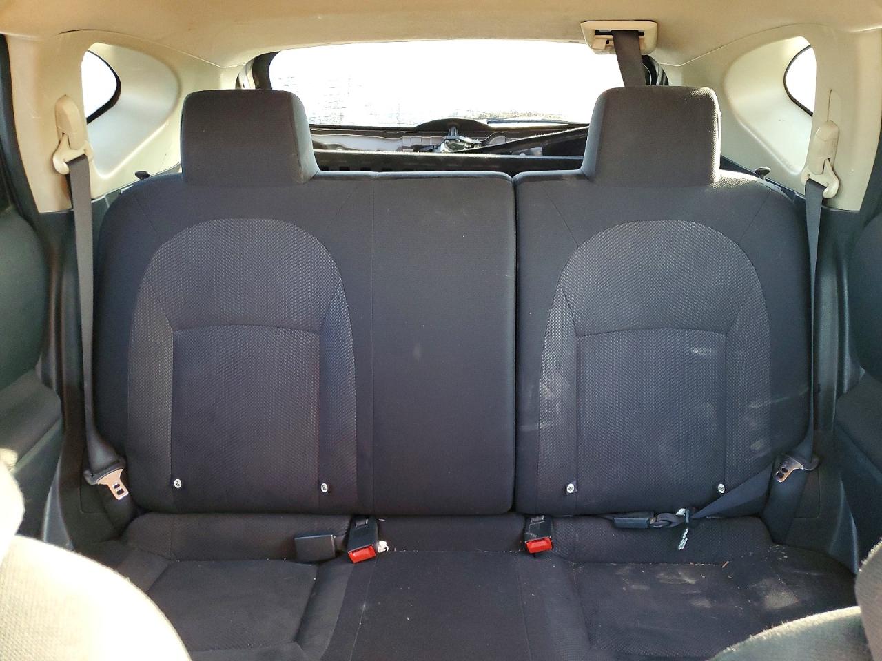 2011 Nissan Rogue S Silver vin: JN8AS5MT1BW153961