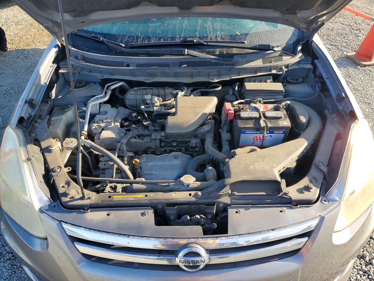 2011 Nissan Rogue S Silver vin: JN8AS5MT1BW153961