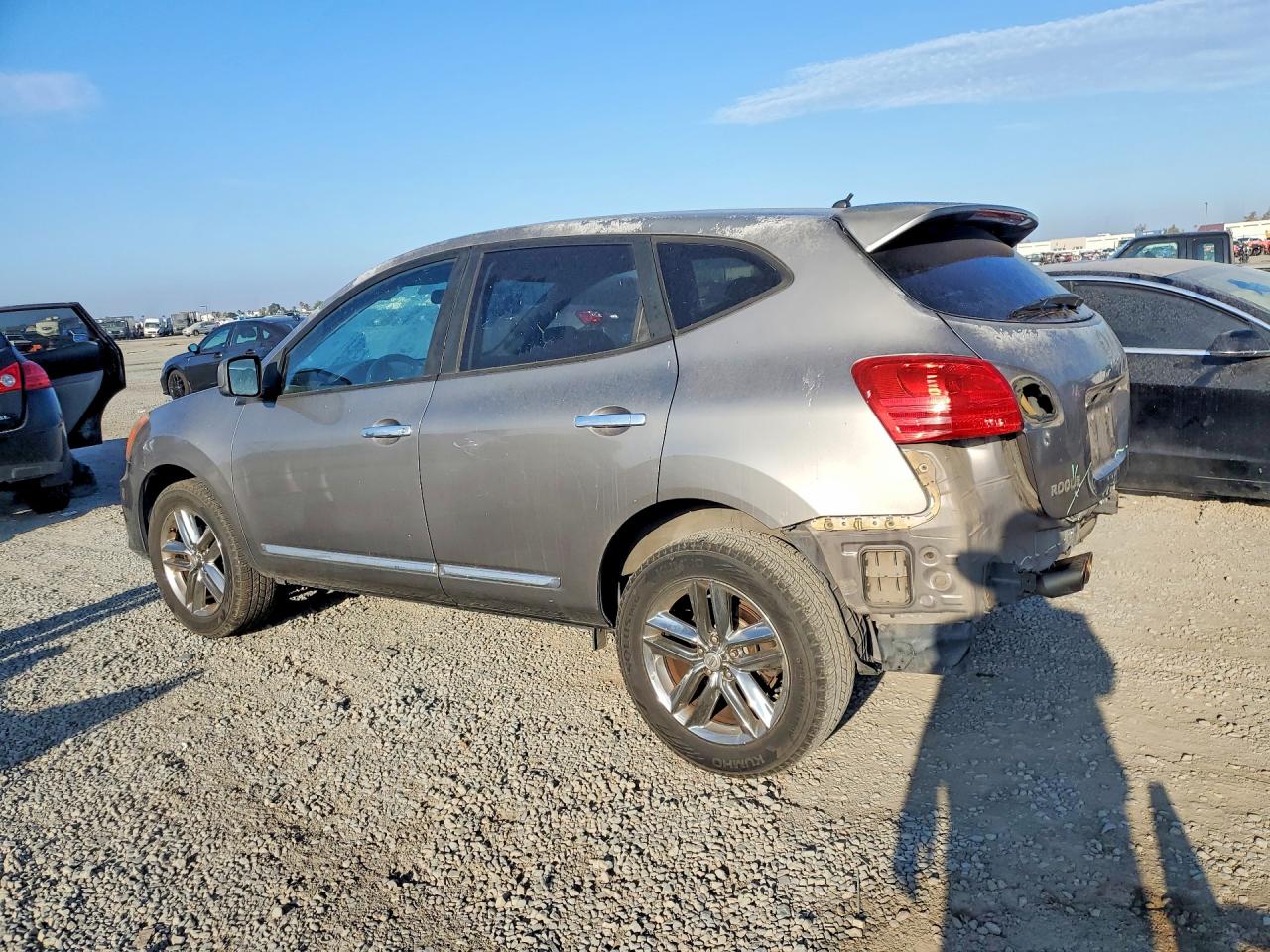 2011 Nissan Rogue S Silver vin: JN8AS5MT1BW153961