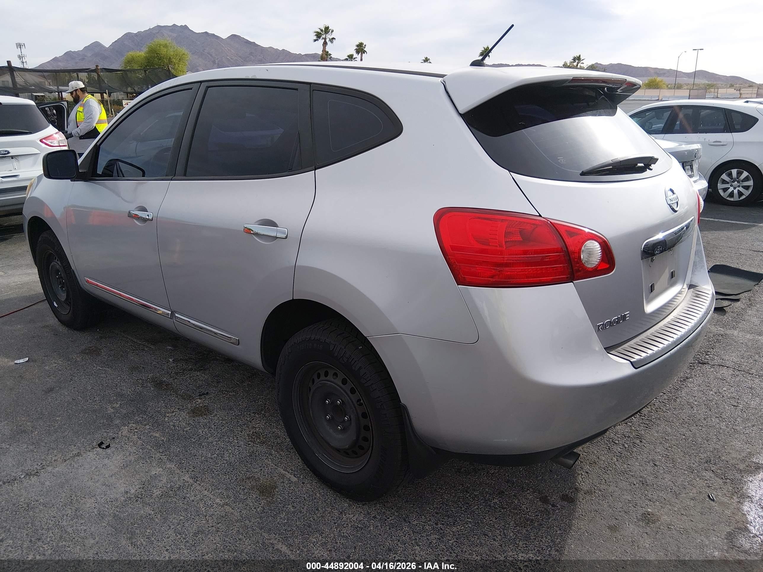 2011 Nissan Rogue S Silver vin: JN8AS5MT1BW571596