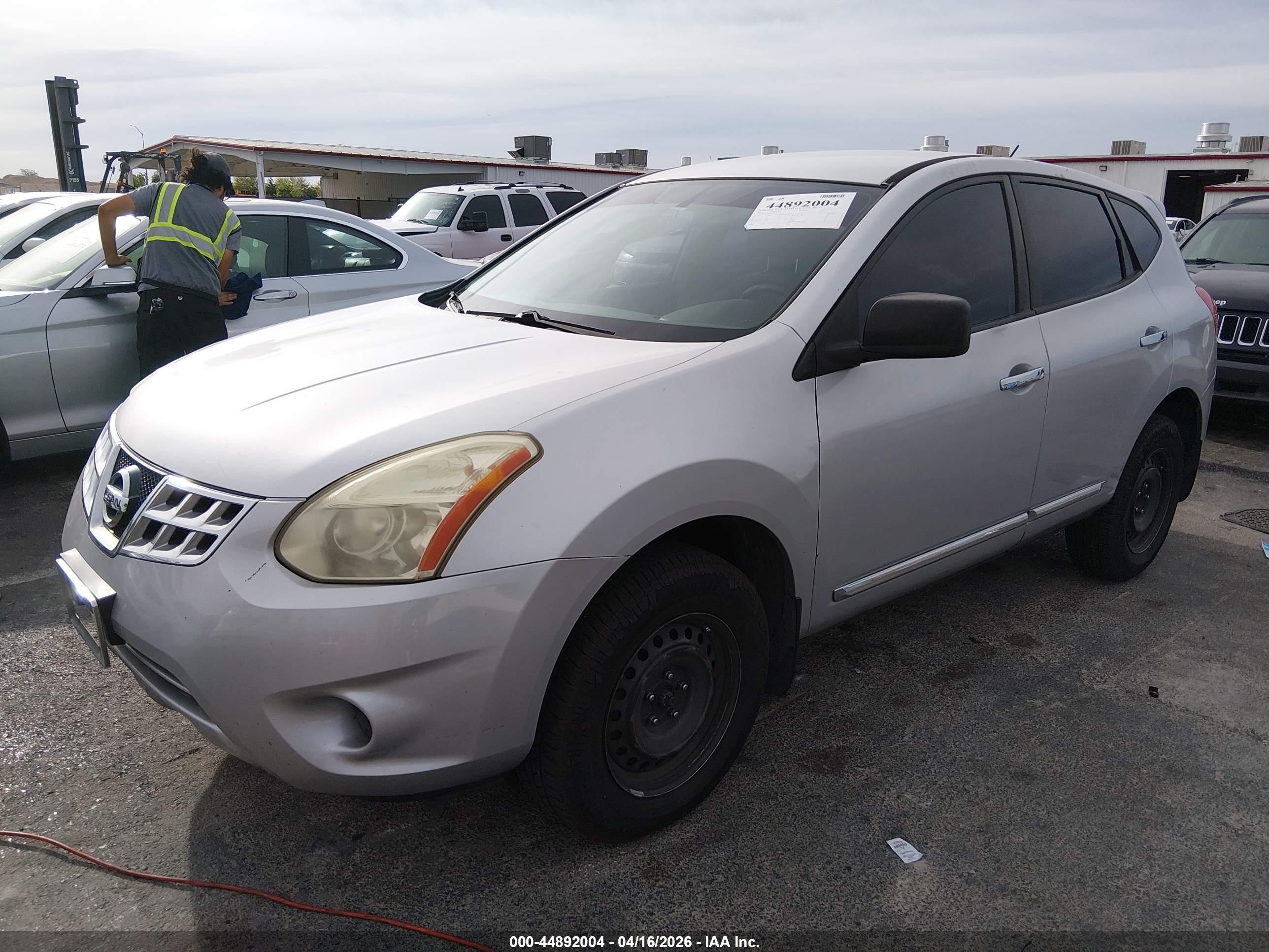 2011 Nissan Rogue S Silver vin: JN8AS5MT1BW571596
