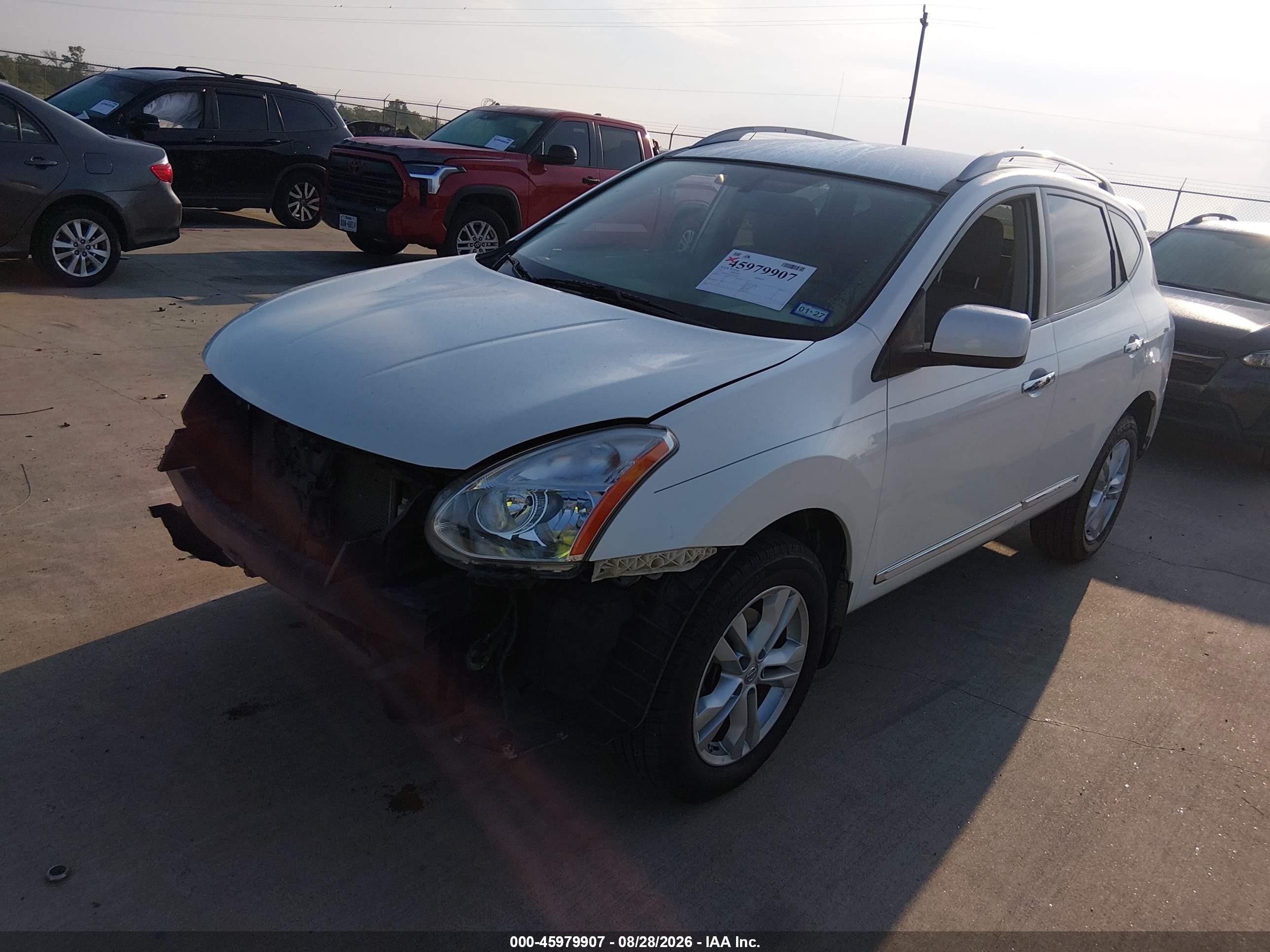 2012 Nissan Rogue Sv Белый vin: JN8AS5MT1CW261207