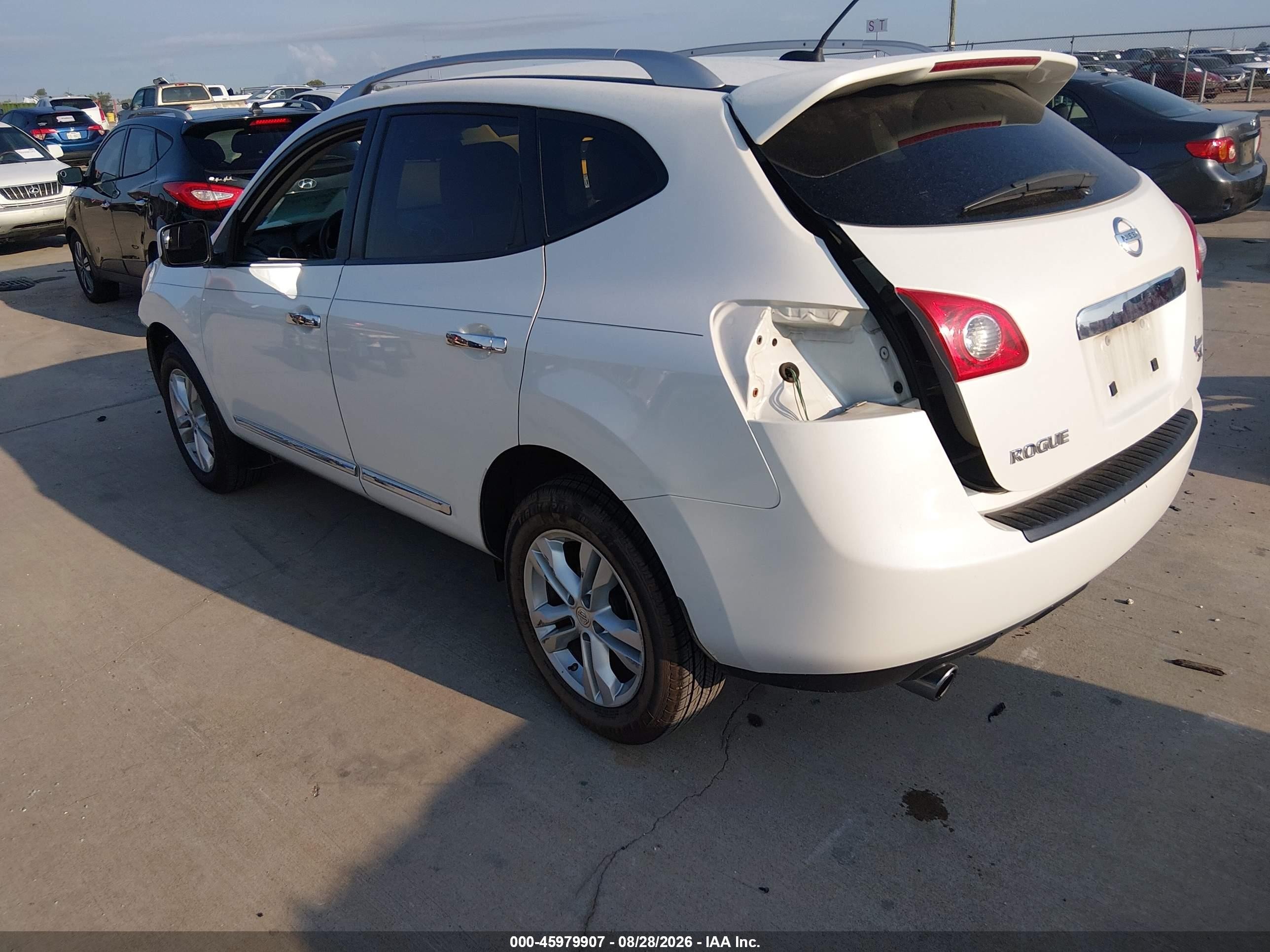 2012 Nissan Rogue Sv Белый vin: JN8AS5MT1CW261207