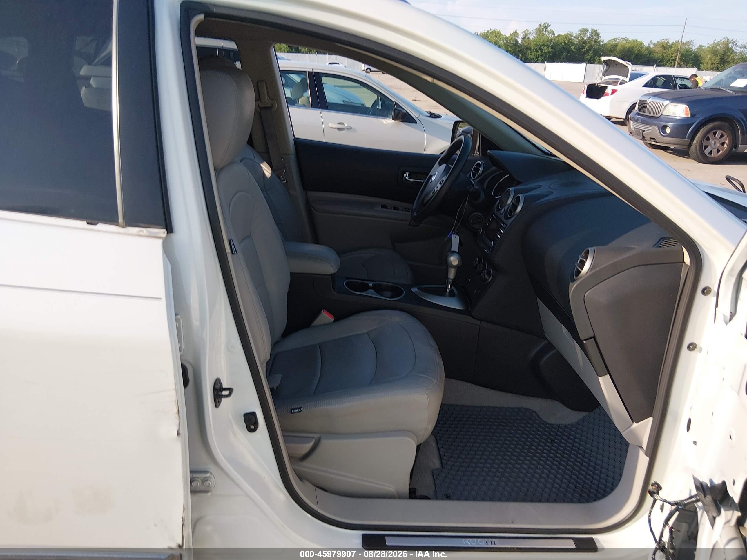 2012 Nissan Rogue Sv Белый vin: JN8AS5MT1CW261207