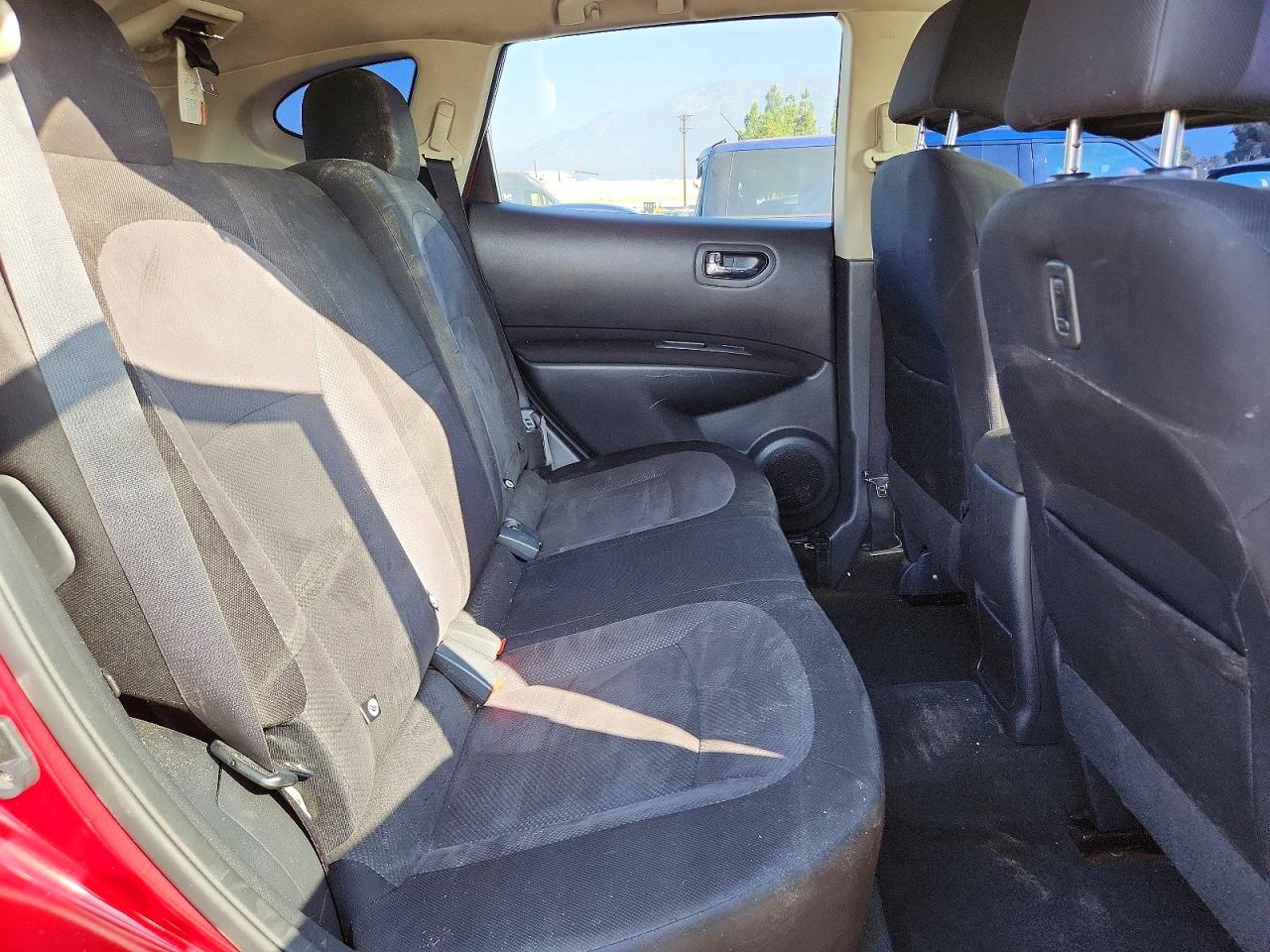 2012 Nissan Rogue S Red vin: JN8AS5MT1CW286771