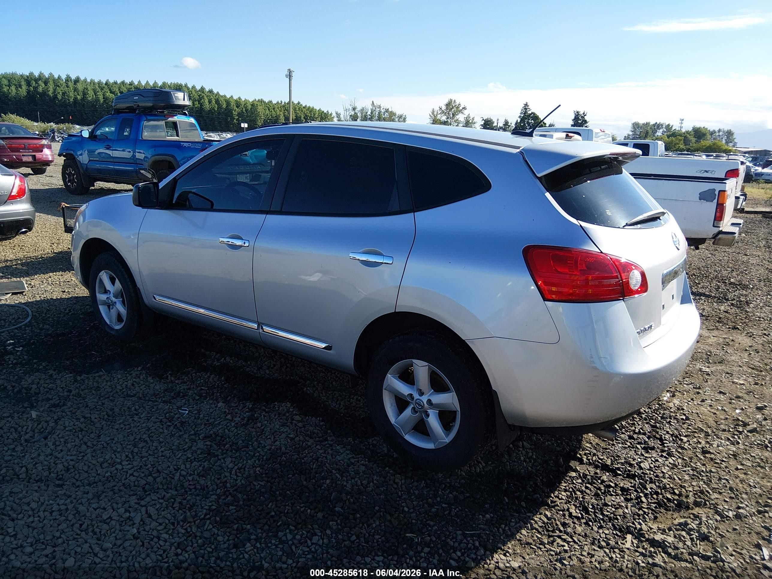 2012 Nissan Rogue S Серебряный vin: JN8AS5MT1CW290075