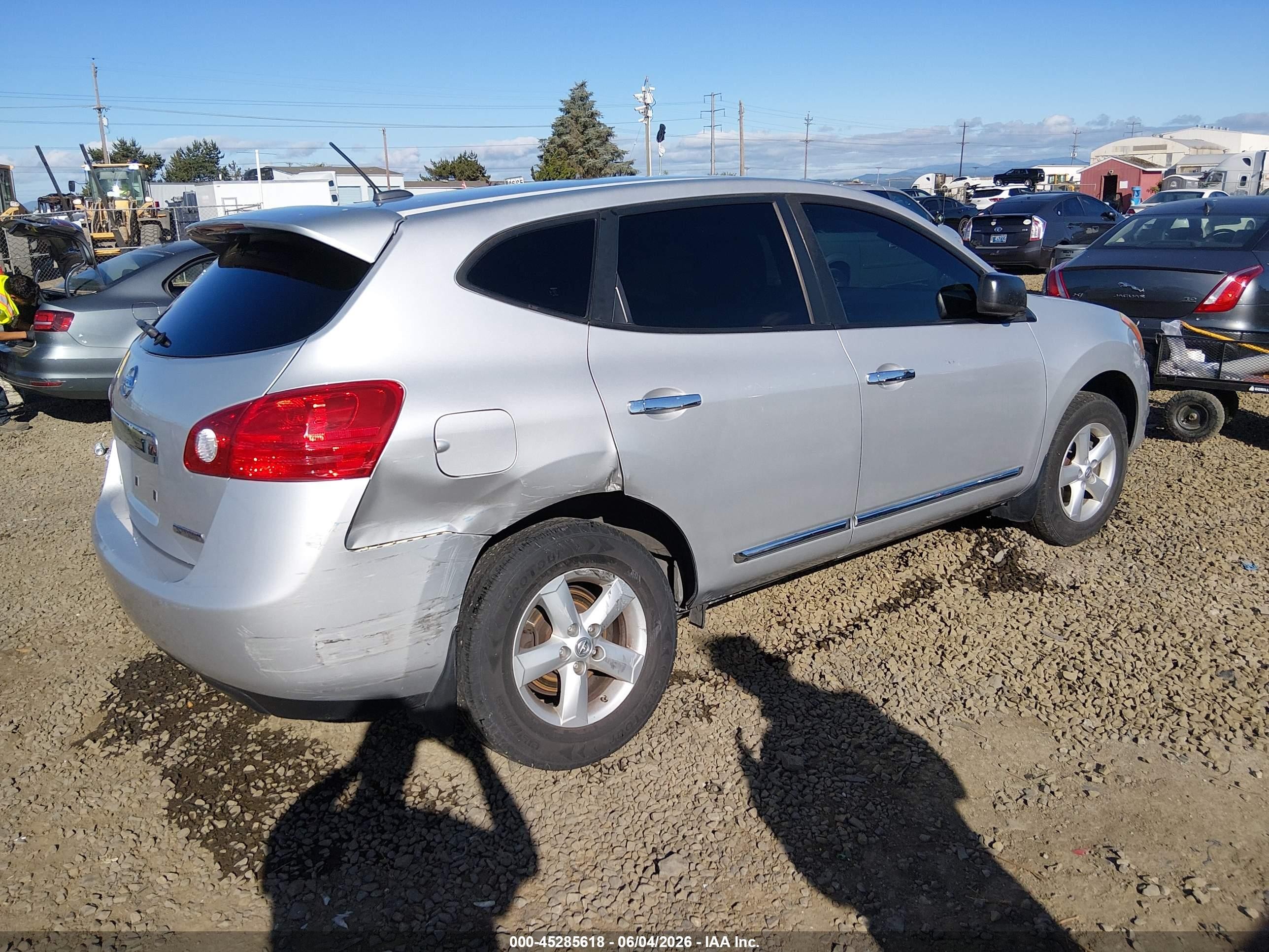 2012 Nissan Rogue S Серебряный vin: JN8AS5MT1CW290075