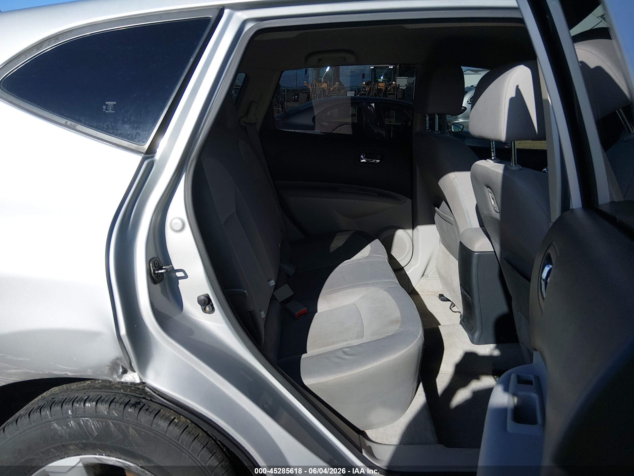 2012 Nissan Rogue S Серебряный vin: JN8AS5MT1CW290075