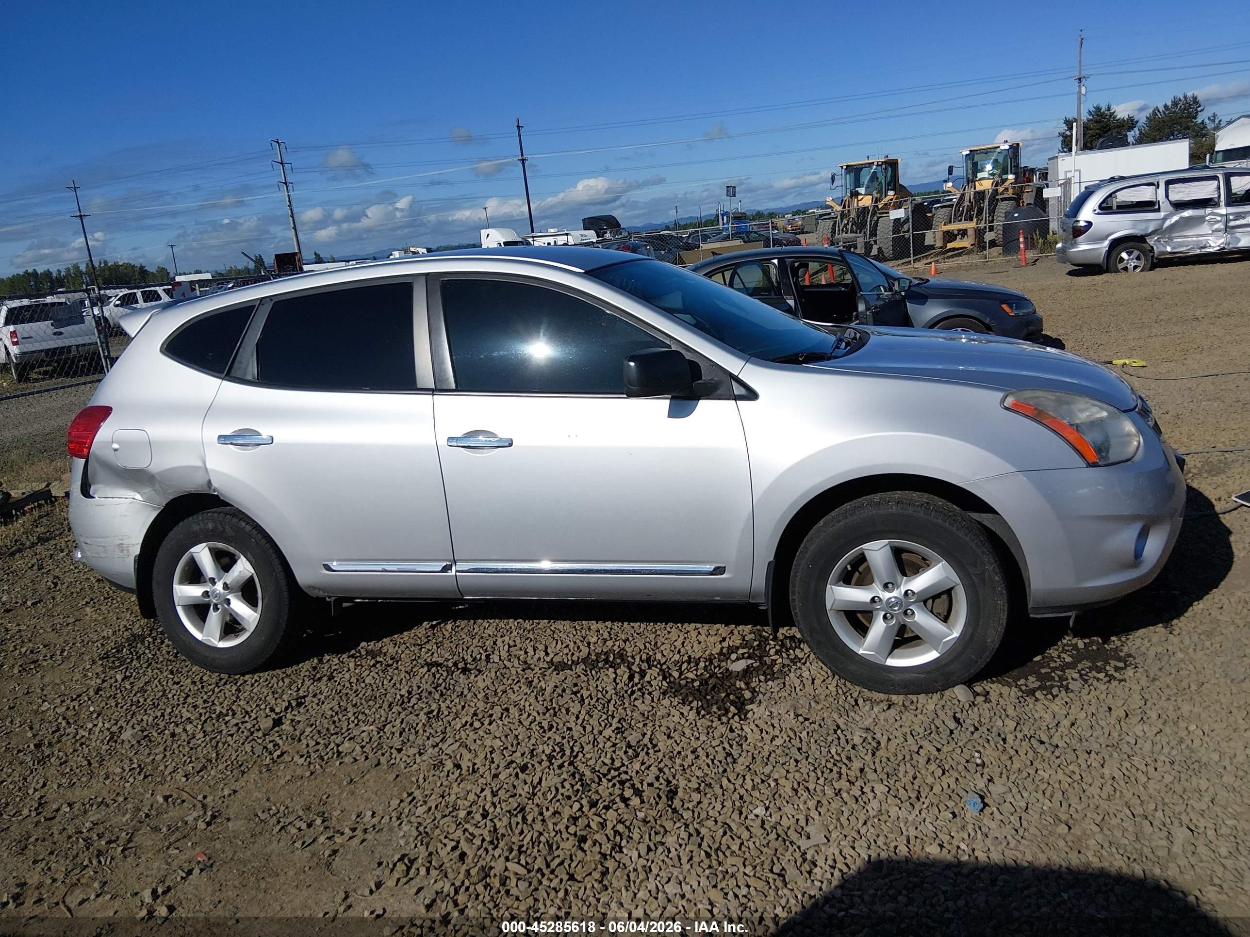 2012 Nissan Rogue S Серебряный vin: JN8AS5MT1CW290075