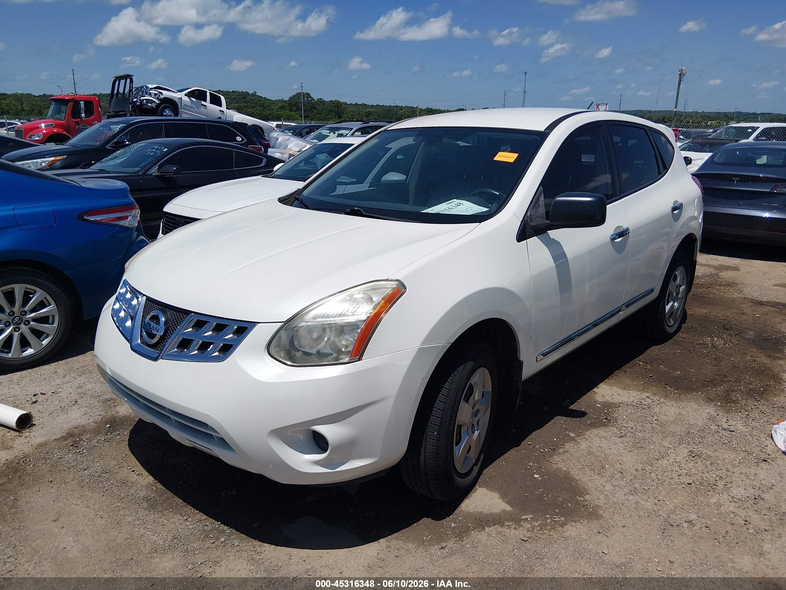 2012 Nissan Rogue S White vin: JN8AS5MT1CW290805