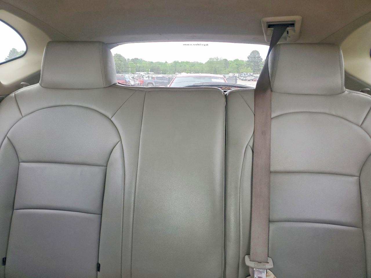 2012 Nissan Rogue S White vin: JN8AS5MT1CW294868