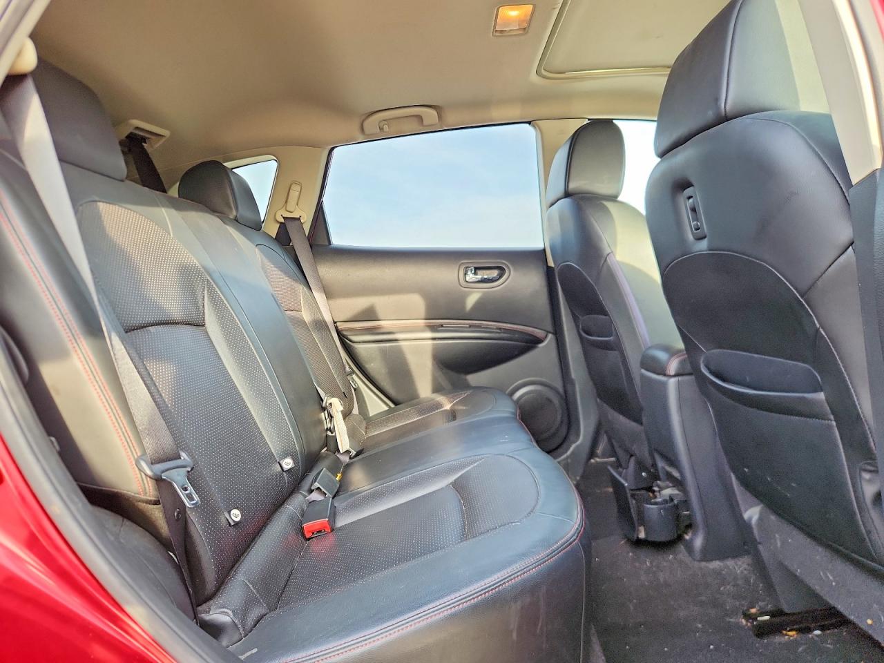 2012 Nissan Rogue S Red vin: JN8AS5MT1CW296331