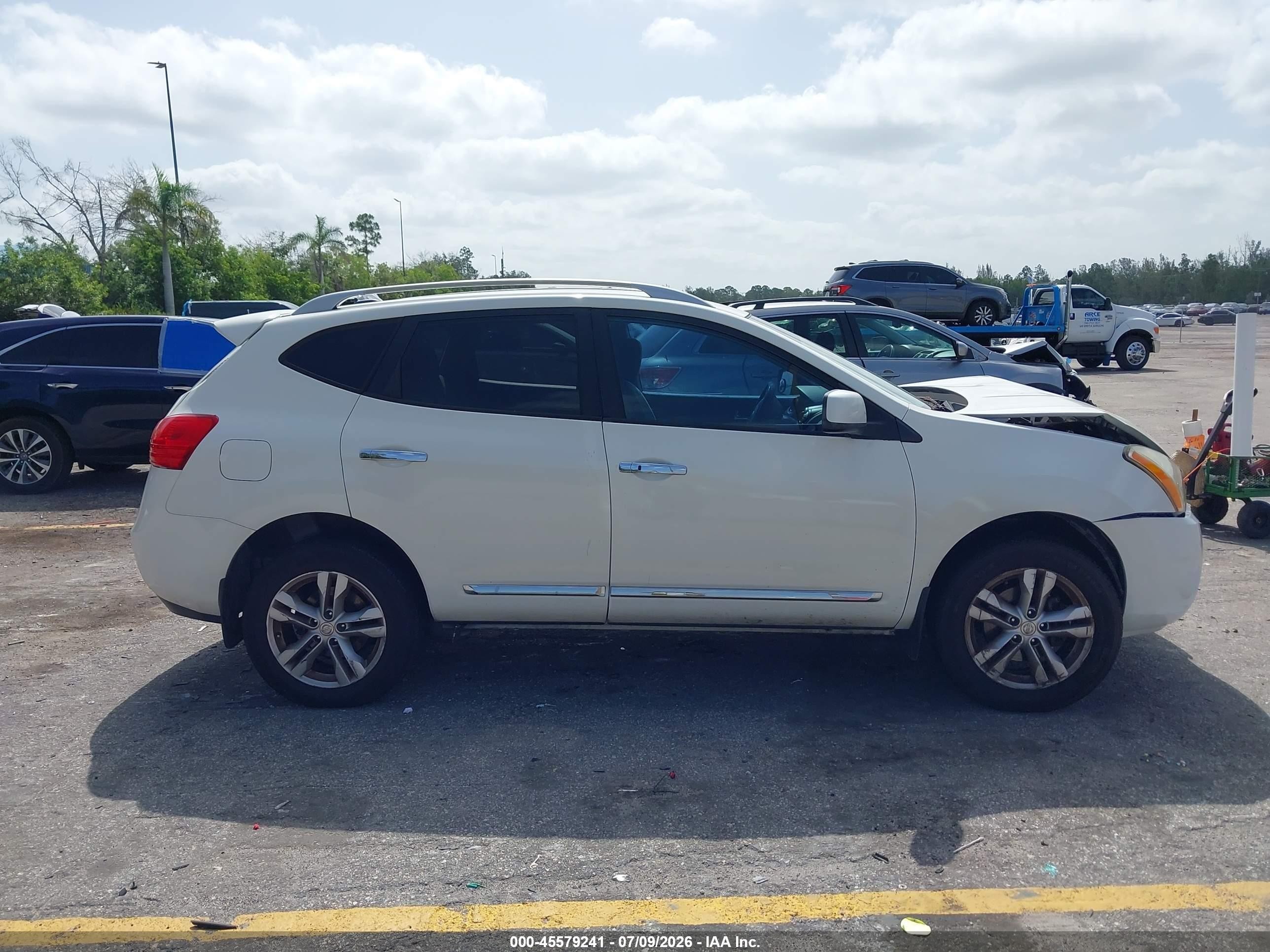 2012 Nissan Rogue Sv White vin: JN8AS5MT1CW298256