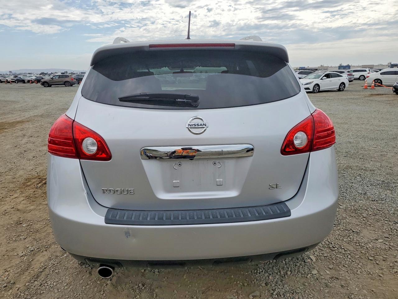 2013 Nissan Rogue S Silver vin: JN8AS5MT1DW528816